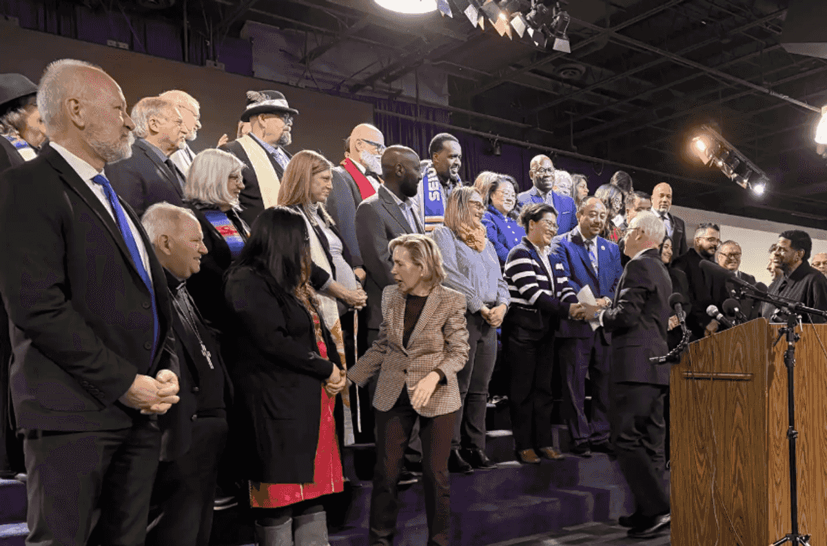 Minnesota leaders condemn ICE for ‘chaos’ in immigration actions as operation goes on