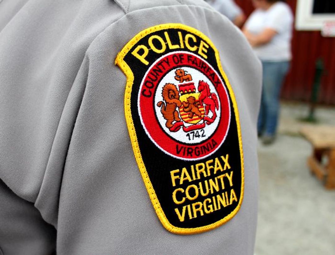 Fairfax police seek man who allegedly exposed self along Lee...