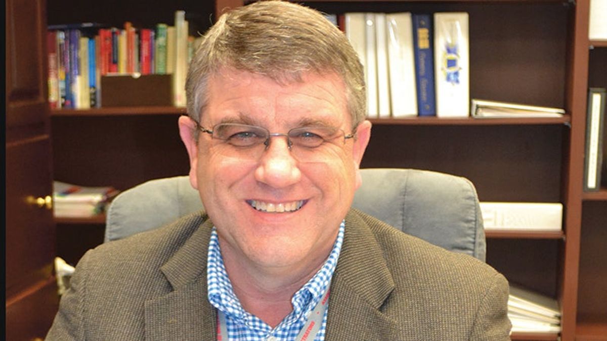 Sealy named ALACTE administrator of the year