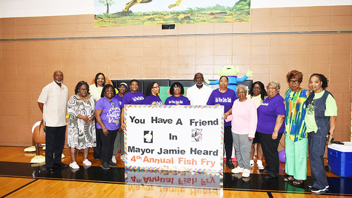 Lanett hosts annual senior fish fry