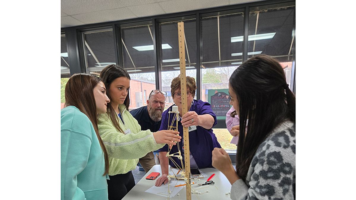 Beta Iota hosts first STEM Tournament for local students
