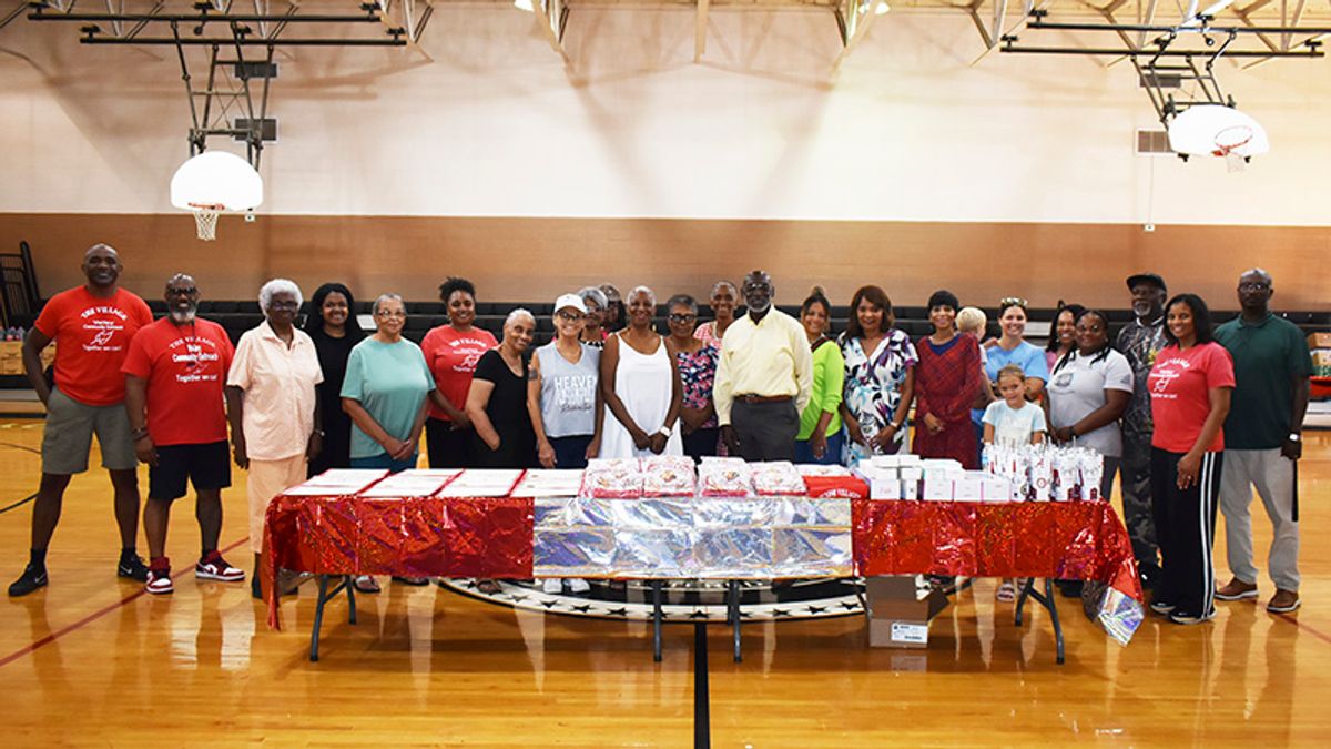Seniors recognized by Valley Community Outreach