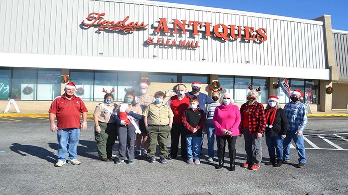Edwards' stocking distribution continues for 29th year