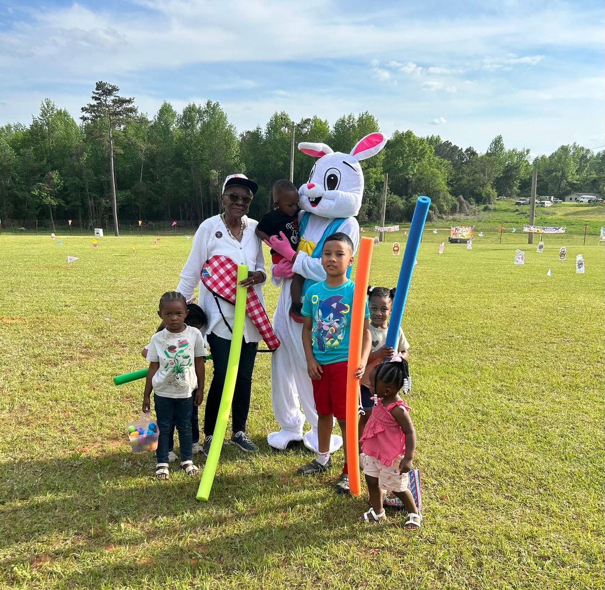 FLM organizes community Easter egg hunt