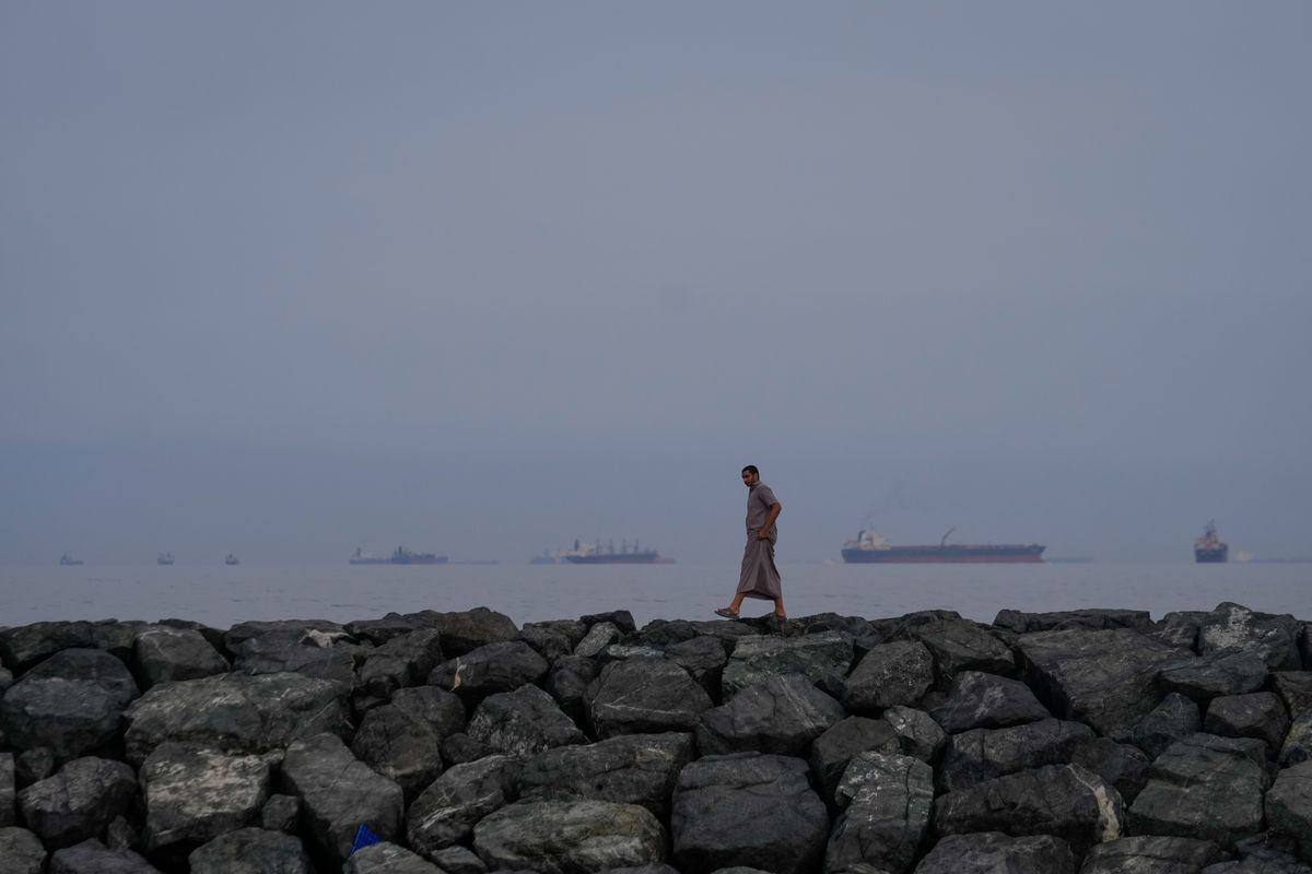 US eases some Russian oil sanctions but crude prices stay high