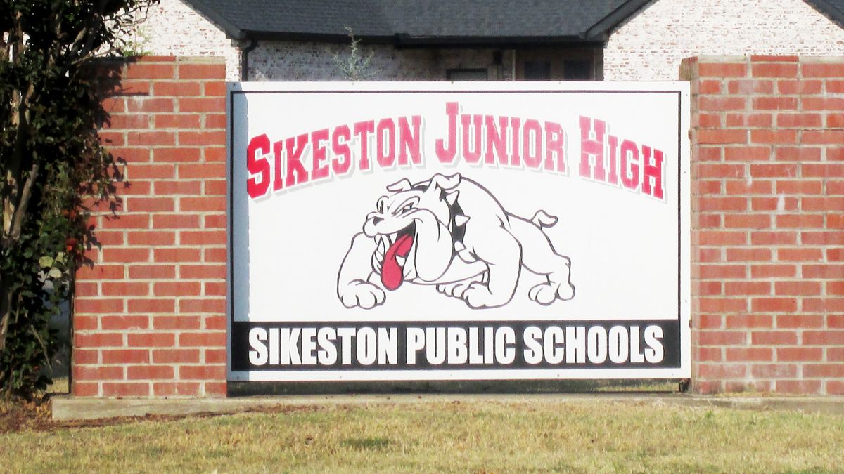 Missouri’s first Star Academy brings real-world learning to Sikeston Junior High School students thi...