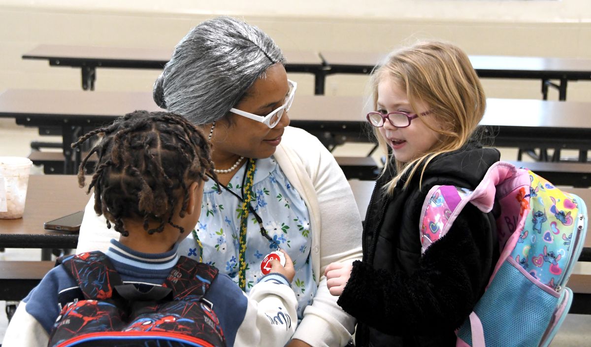 Photo gallery: Celebrating the 100th day at New Madrid Eleme...