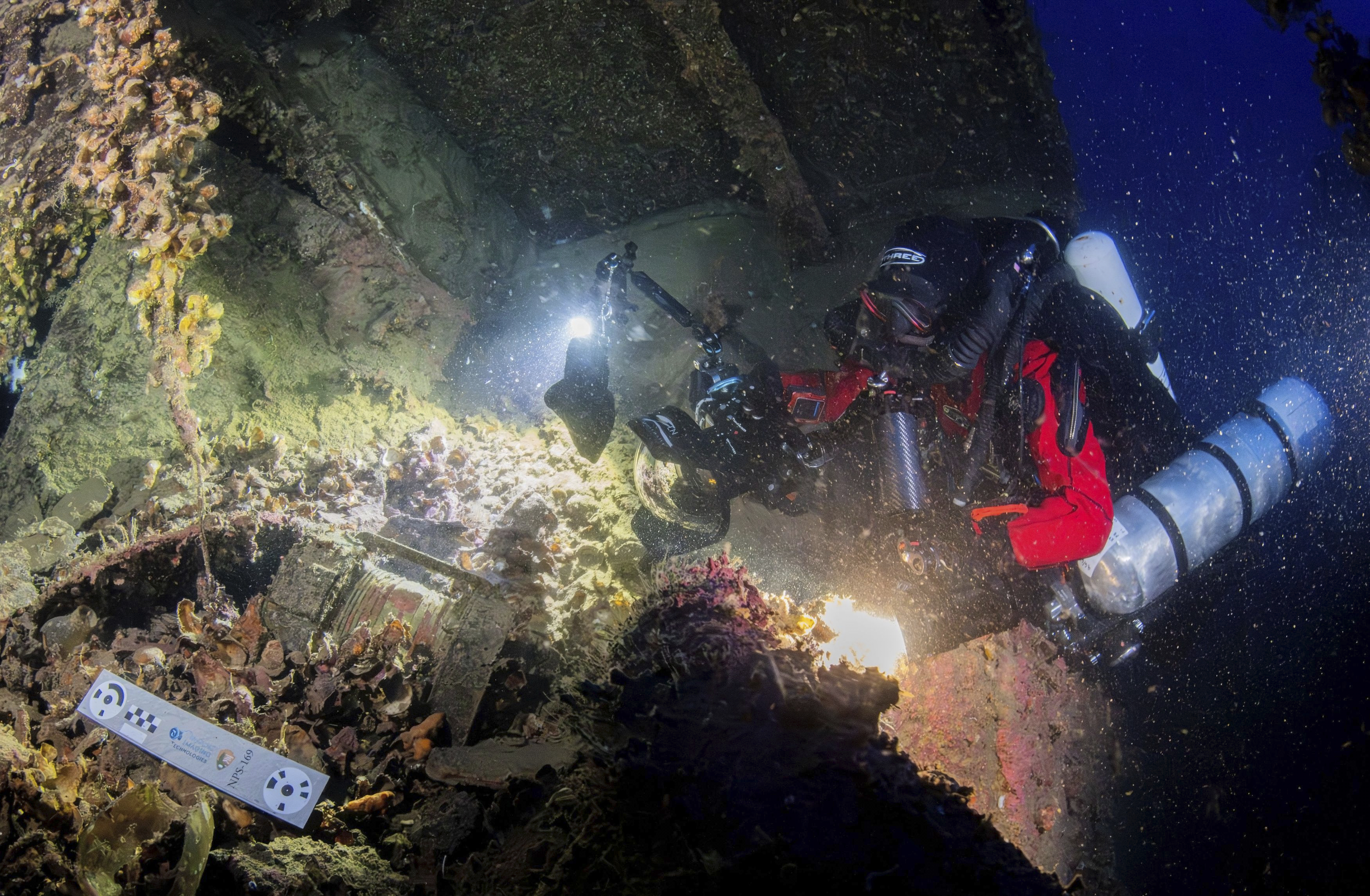 Divers recover artifacts from the Titanic's sister ship Britannic for ..., image size:3840x2514