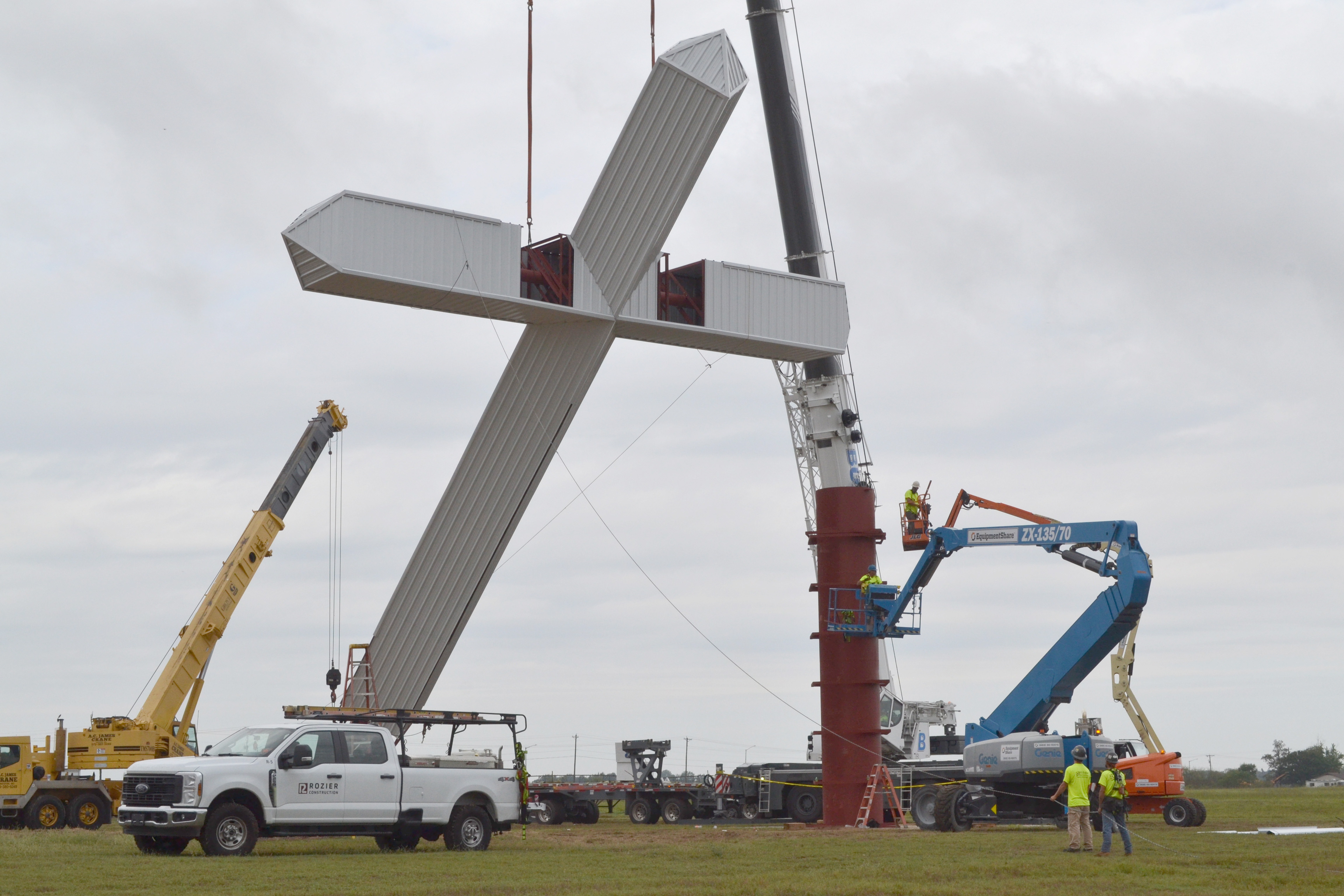 Miner Baptist Church raises 120-foot cross as symbol of hope and