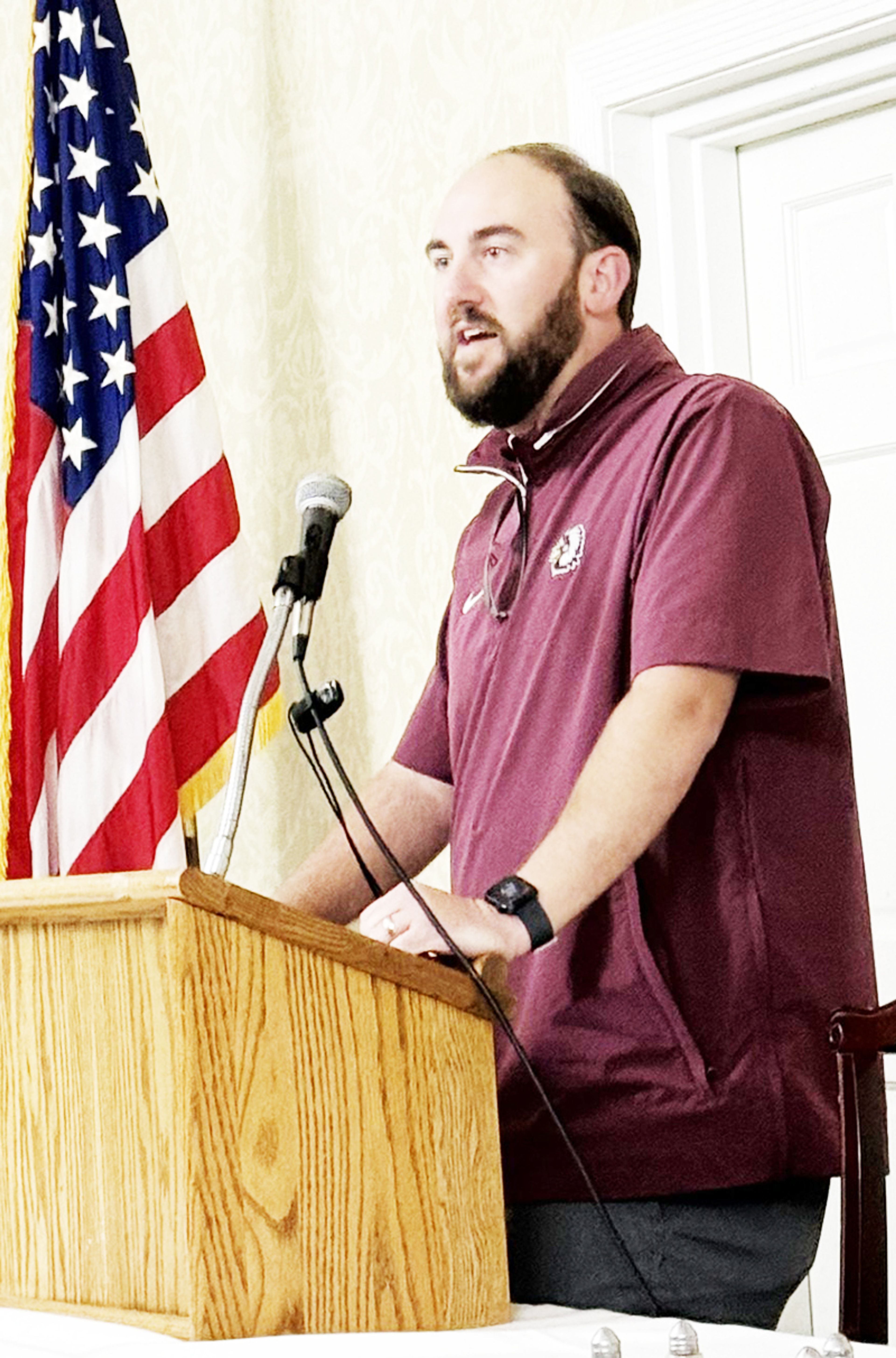 Pierce answers questions from Blytheville Lions