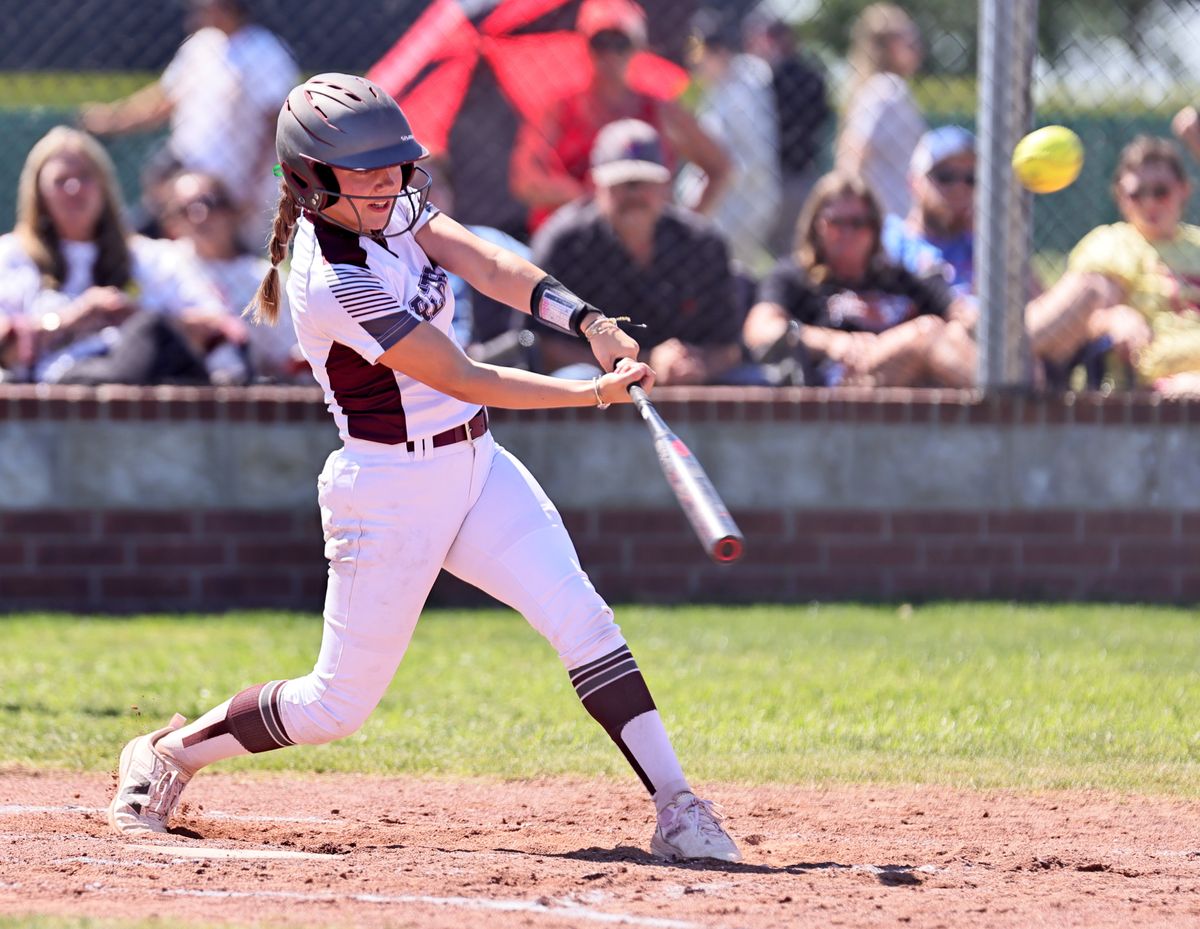 Lady Rebels win to advance to championship game