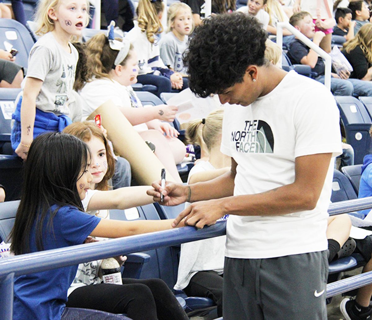 BIC Hoof Prints: Contreras hopes to end senior season on a ...
