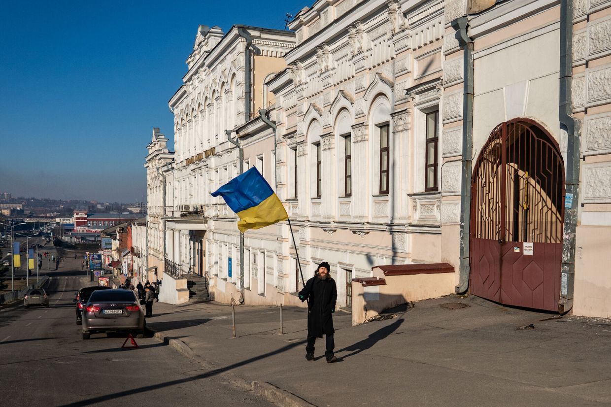 Ukraine Defending Rockets strike Kyiv amid invasion, Ukraine says; U.S. fears ...