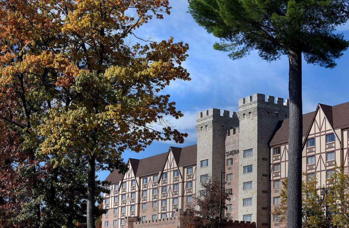 Anthony DiLorenzo's Nashua hotel venture ended in foreclosur...