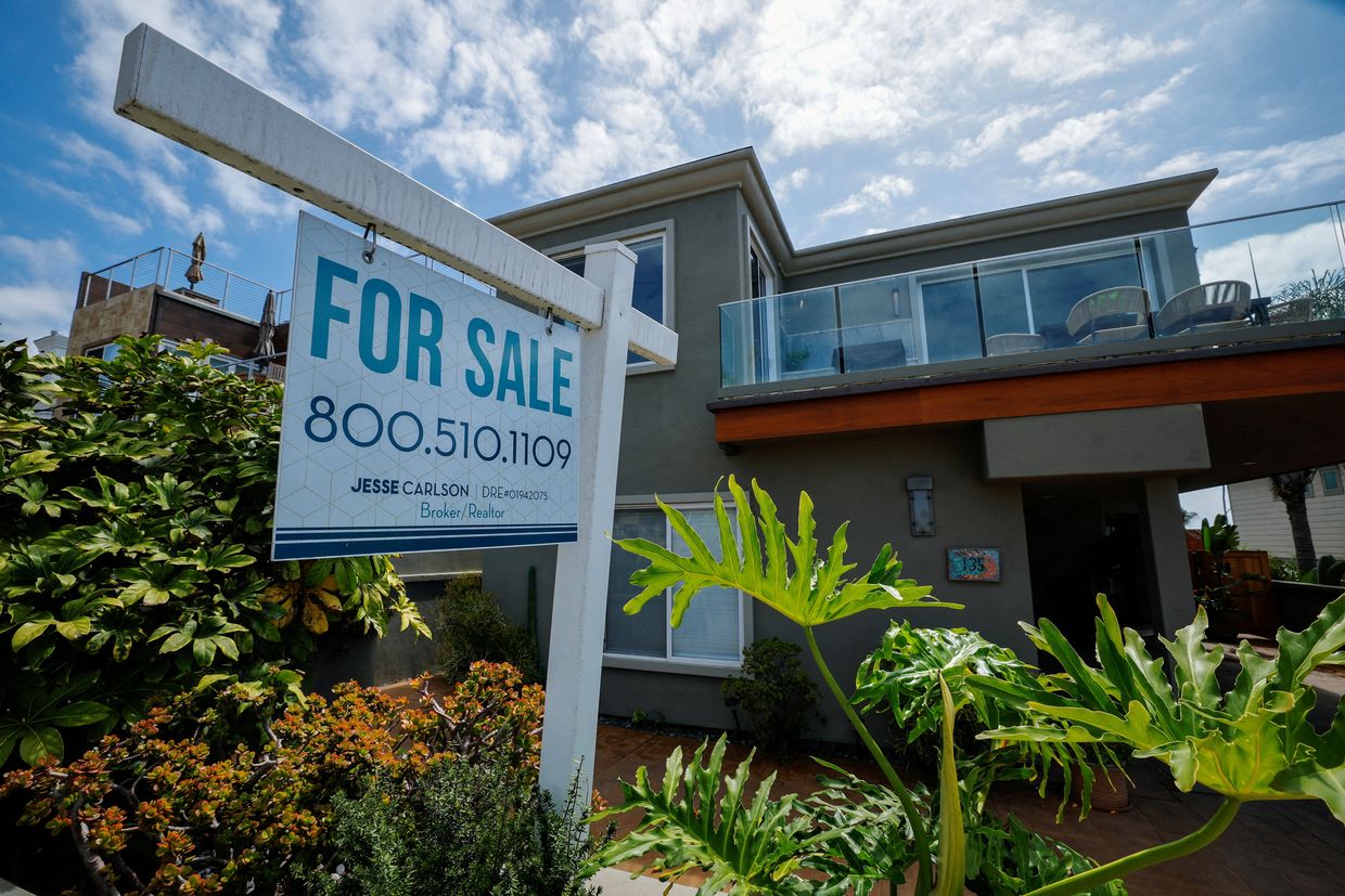 Trump signs order aimed at reducing single-family housing co...