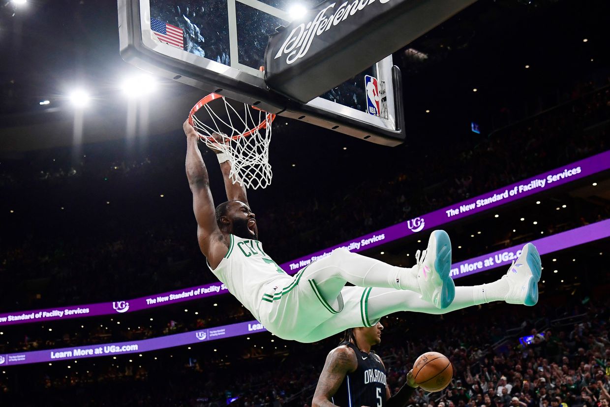 Magic Dunkers Celtics hold off pesky Magic for Game 1 victory