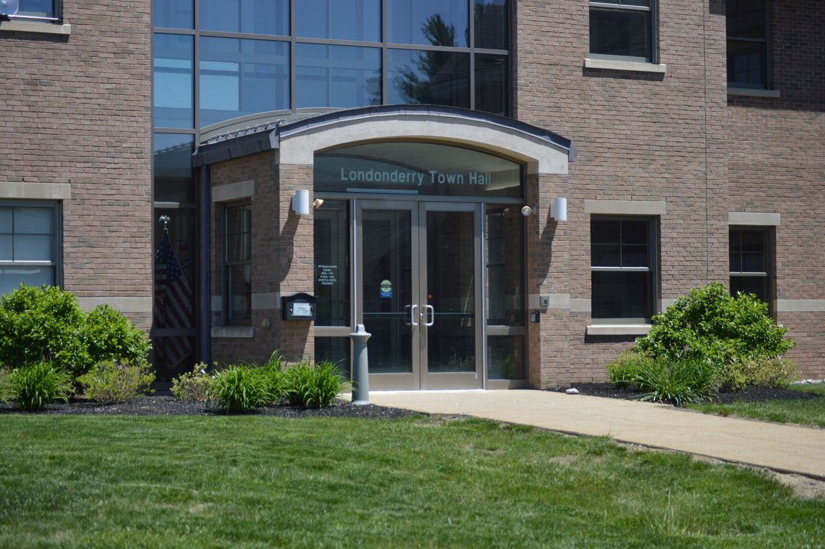 Study Halkl Londonderry eyes $2.5M study of Pettengill Road corridor nea...