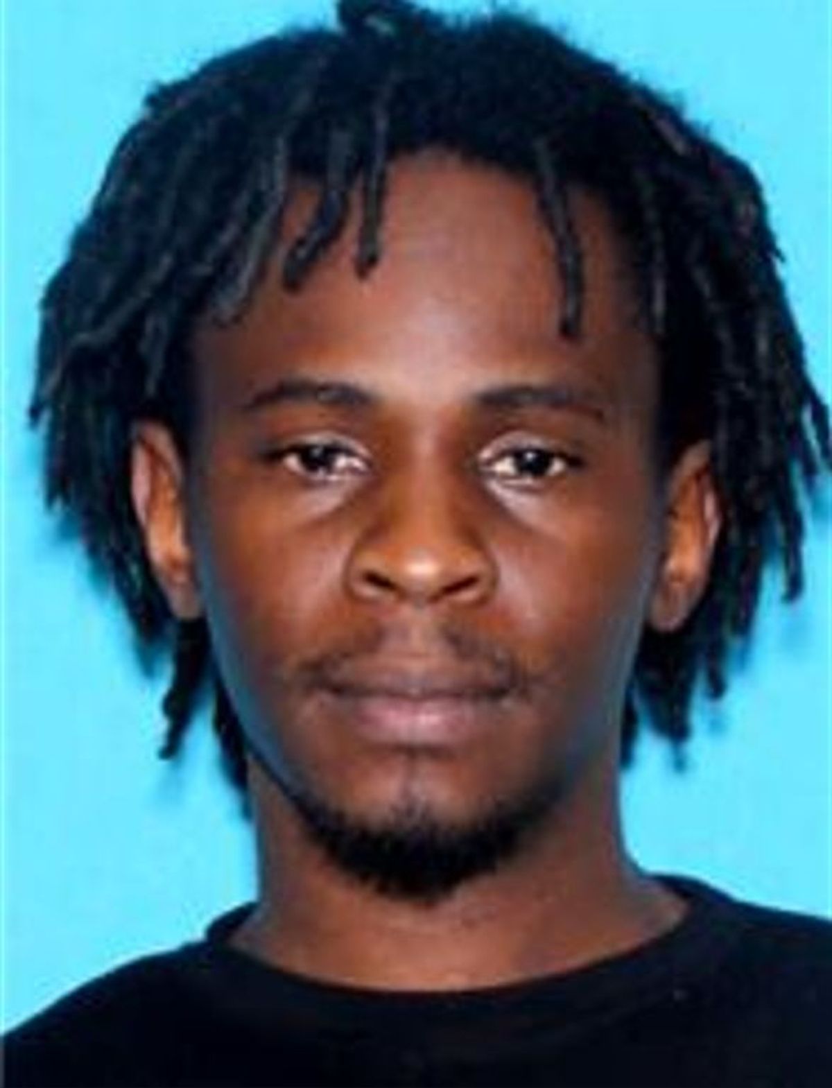 Armed robbery suspect turns himself into Dallas Co. Sheriff Office