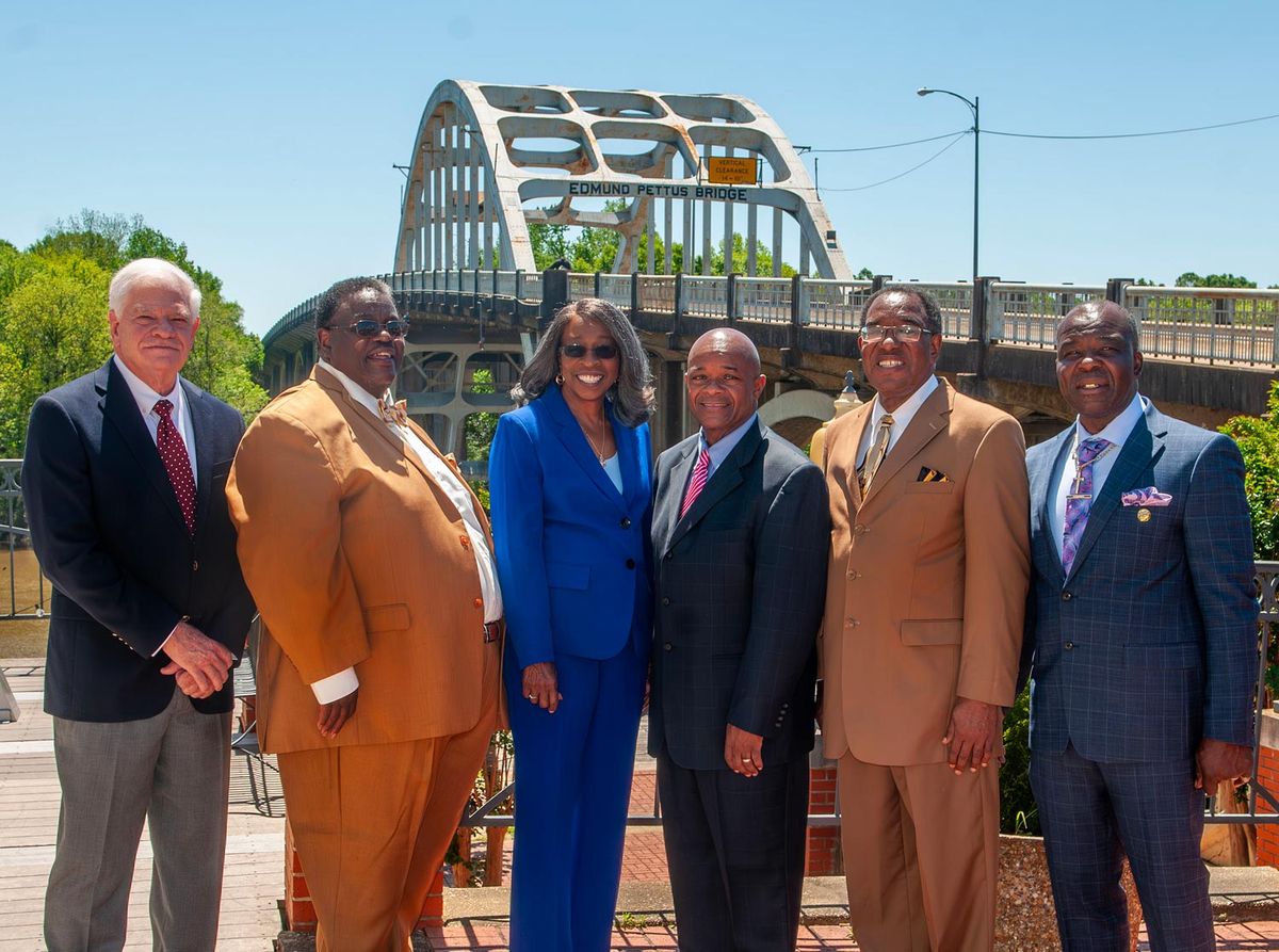 County passes $1 raise across the board for employees in new...