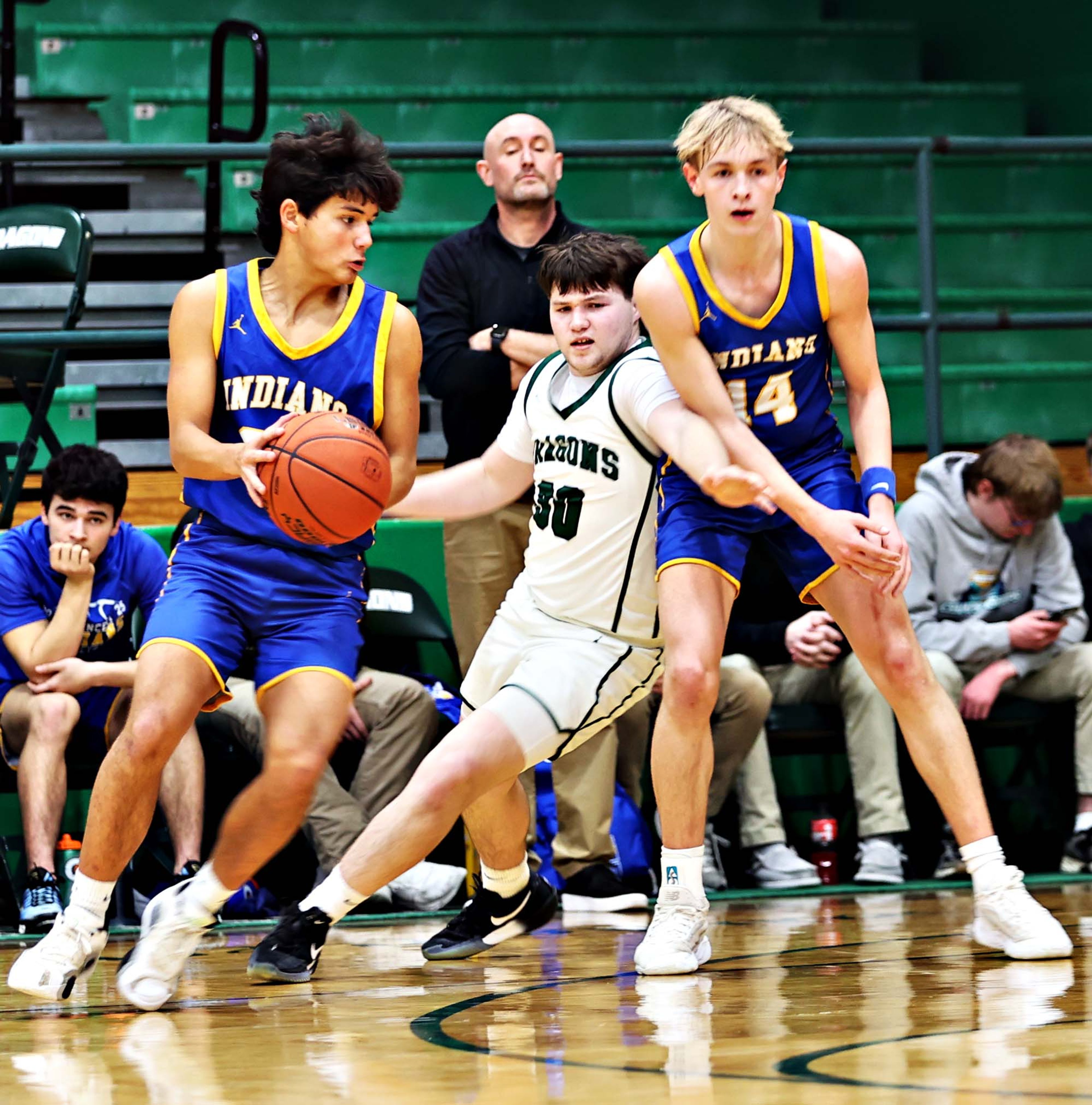 Dragons bucked out of districts by Bronchos in district semifinal loss as season ends