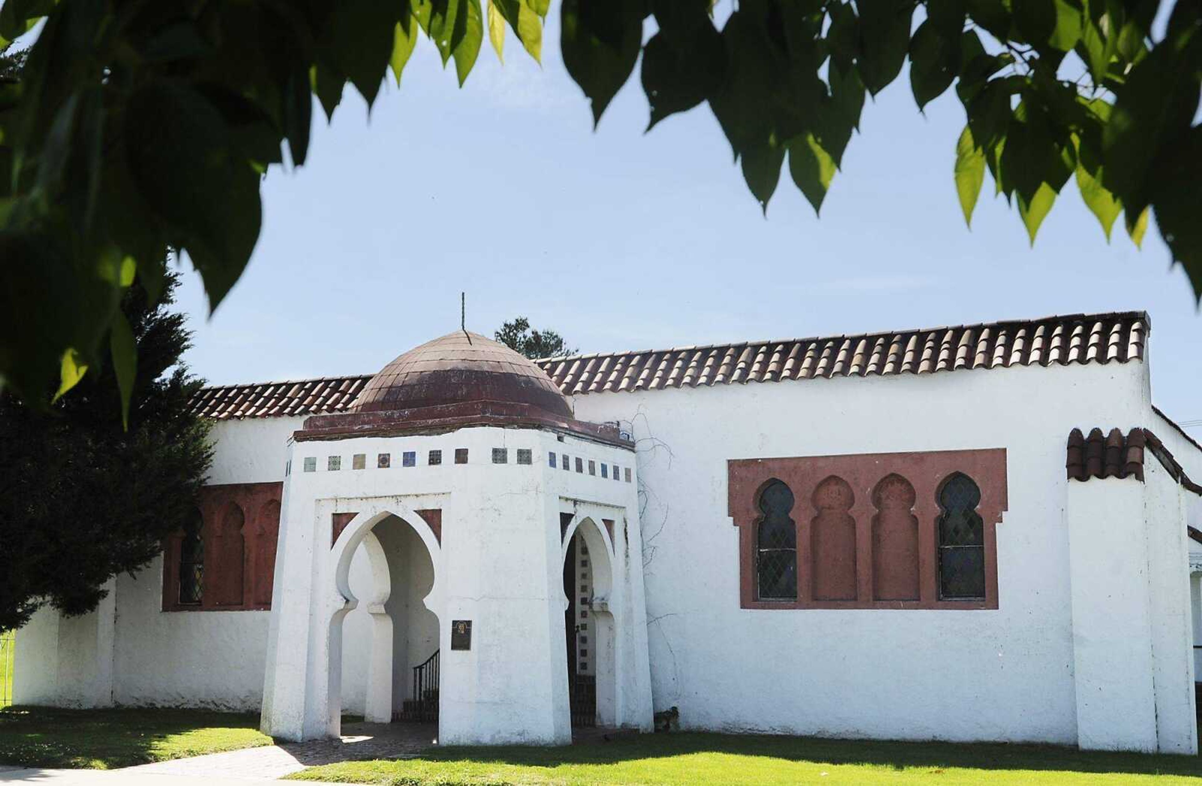 The B'Nai Israel Synagogue, 126 S. Main St., is one of the buildings on the Cape Girardeau Historic Preservation Committee's 10 most endangered list. <br>ADAM VOGLER <br>avogler@semissourian.com