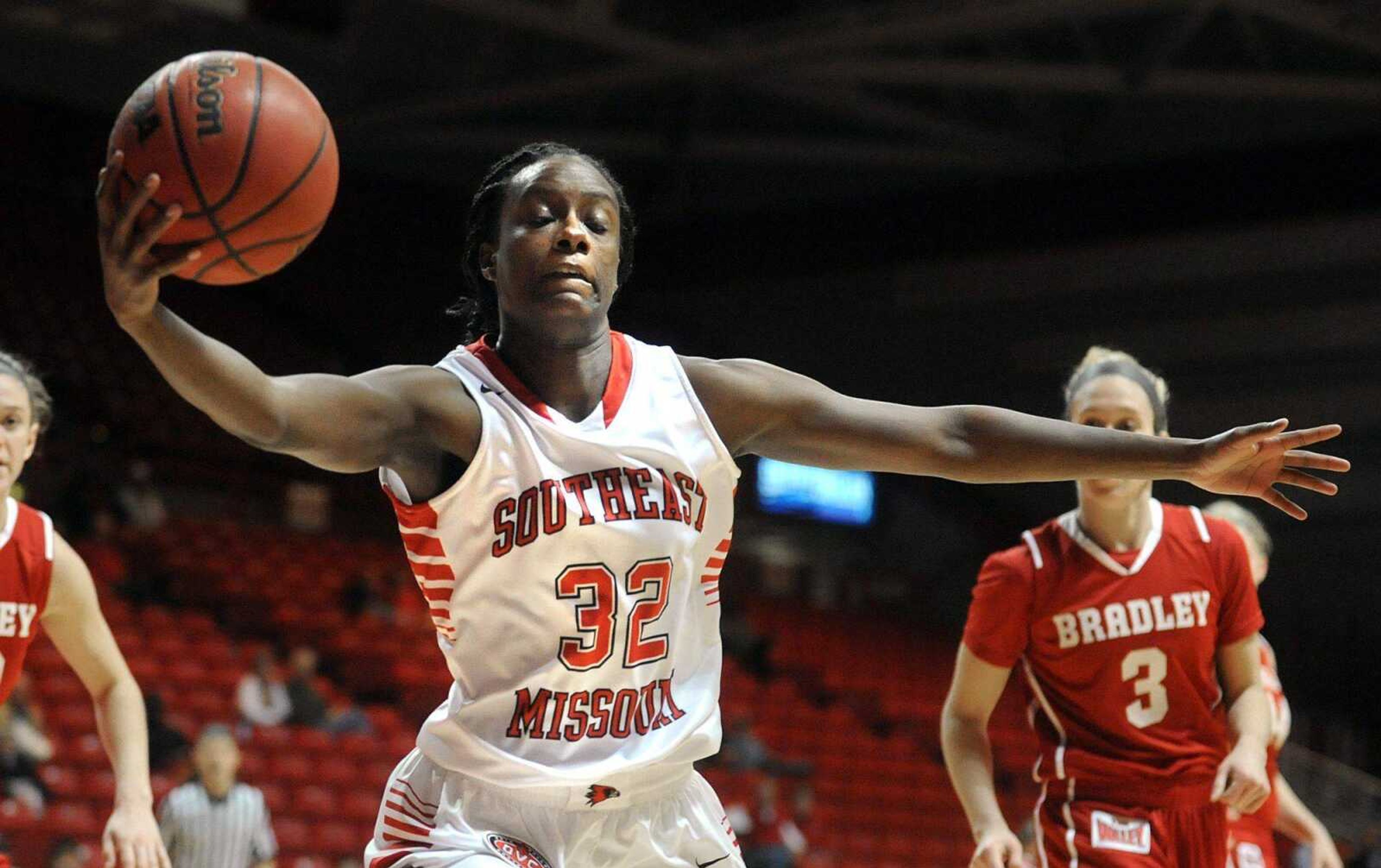 Southeast Missouri State&#8217;s Patricia Mack saves the ball from going out of bounds in the second half against Bradley on Monday at the Show Me Center. (Laura Simon)