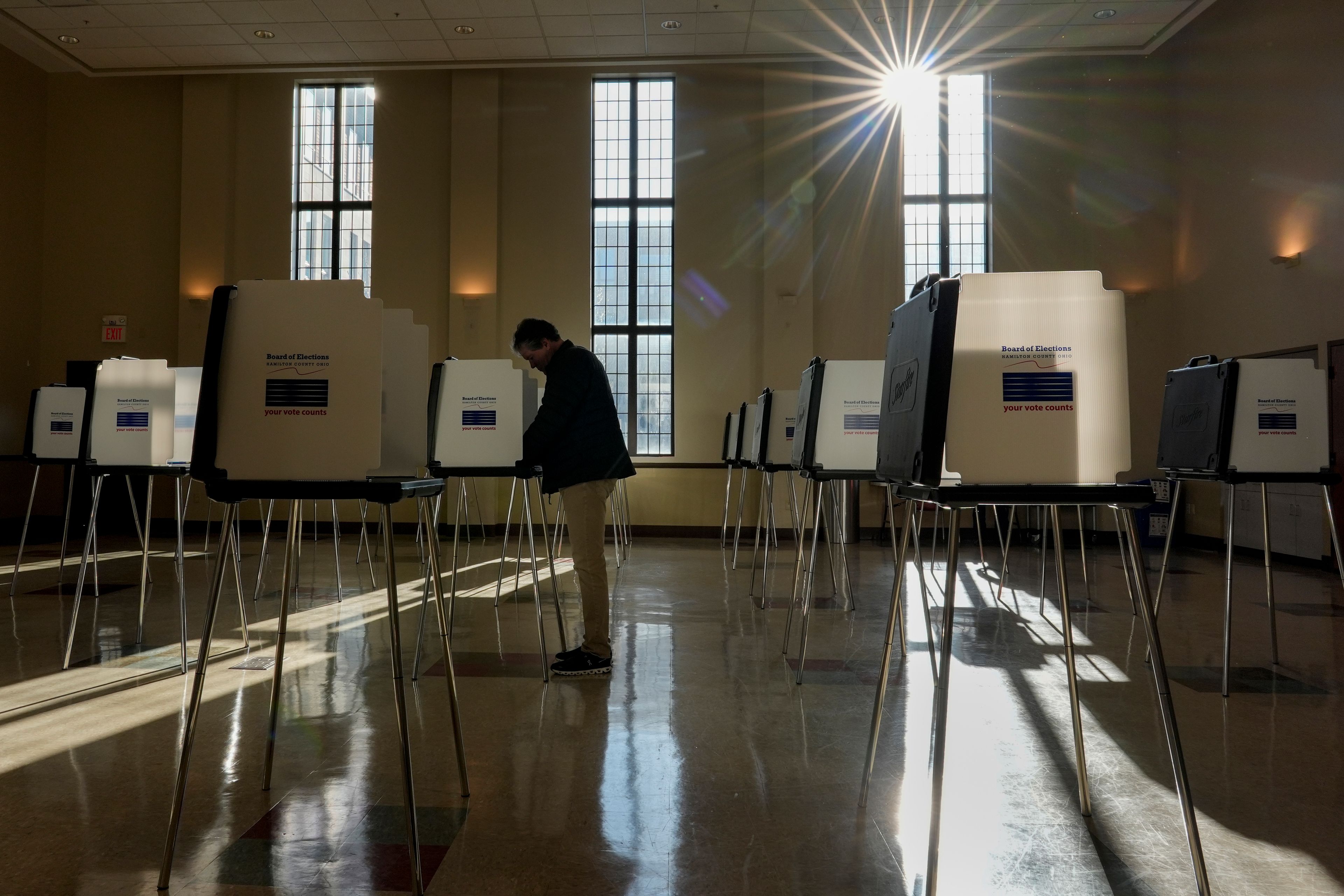 FILE - A voter fills out their Ohio primary election ballot at a polling location in Knox Presbyterian Church in Cincinnati, Ohio, on Tuesday, March 19, 2024. (AP Photo/Carolyn Kaster, File)