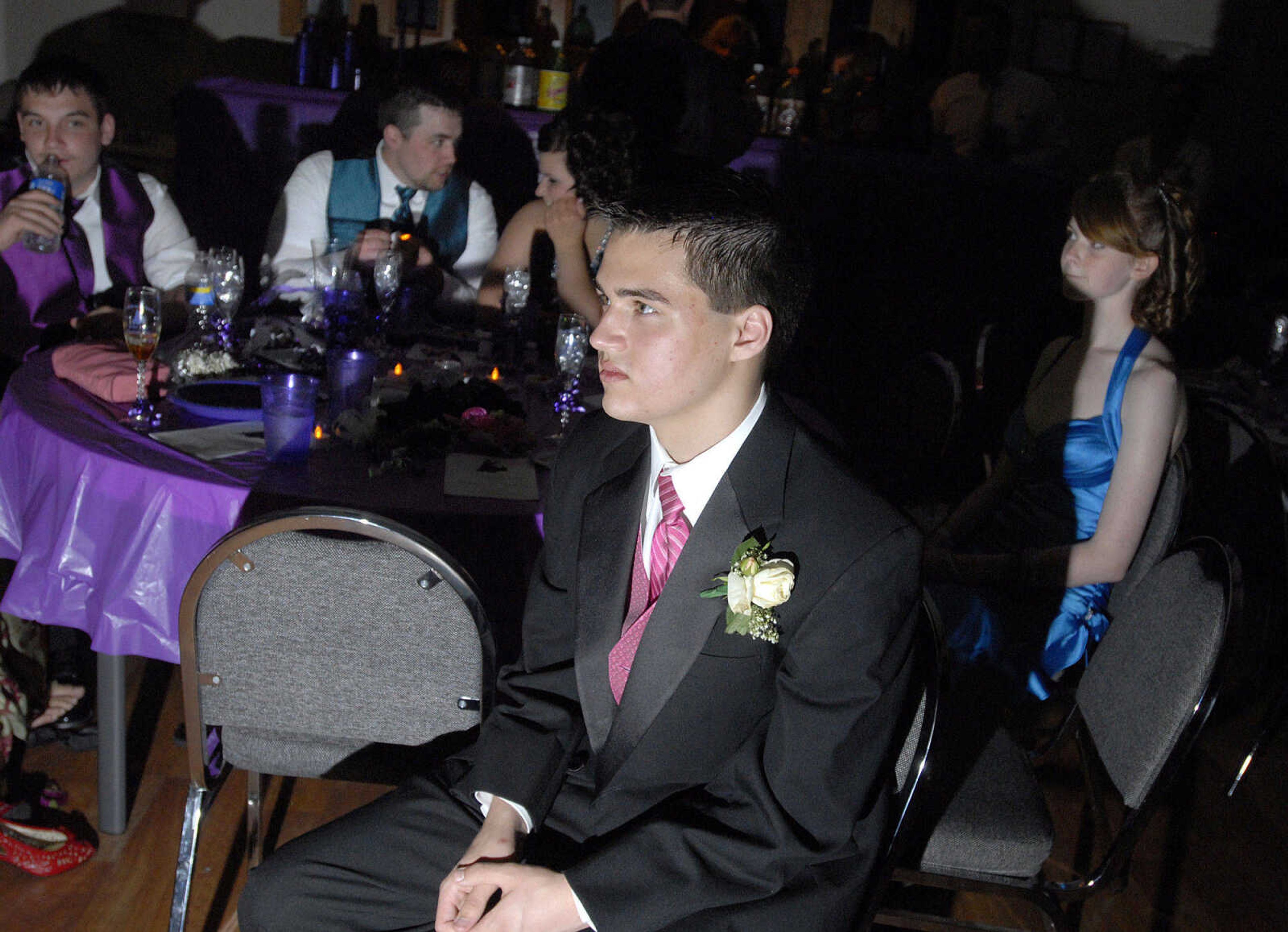 LAURA SIMON~lsimon@semissourian.com
Woodland High School Prom "A Night to Remember" at Dockside the Upper Deck in Cape Girardeau Saturday, April 10, 2010.