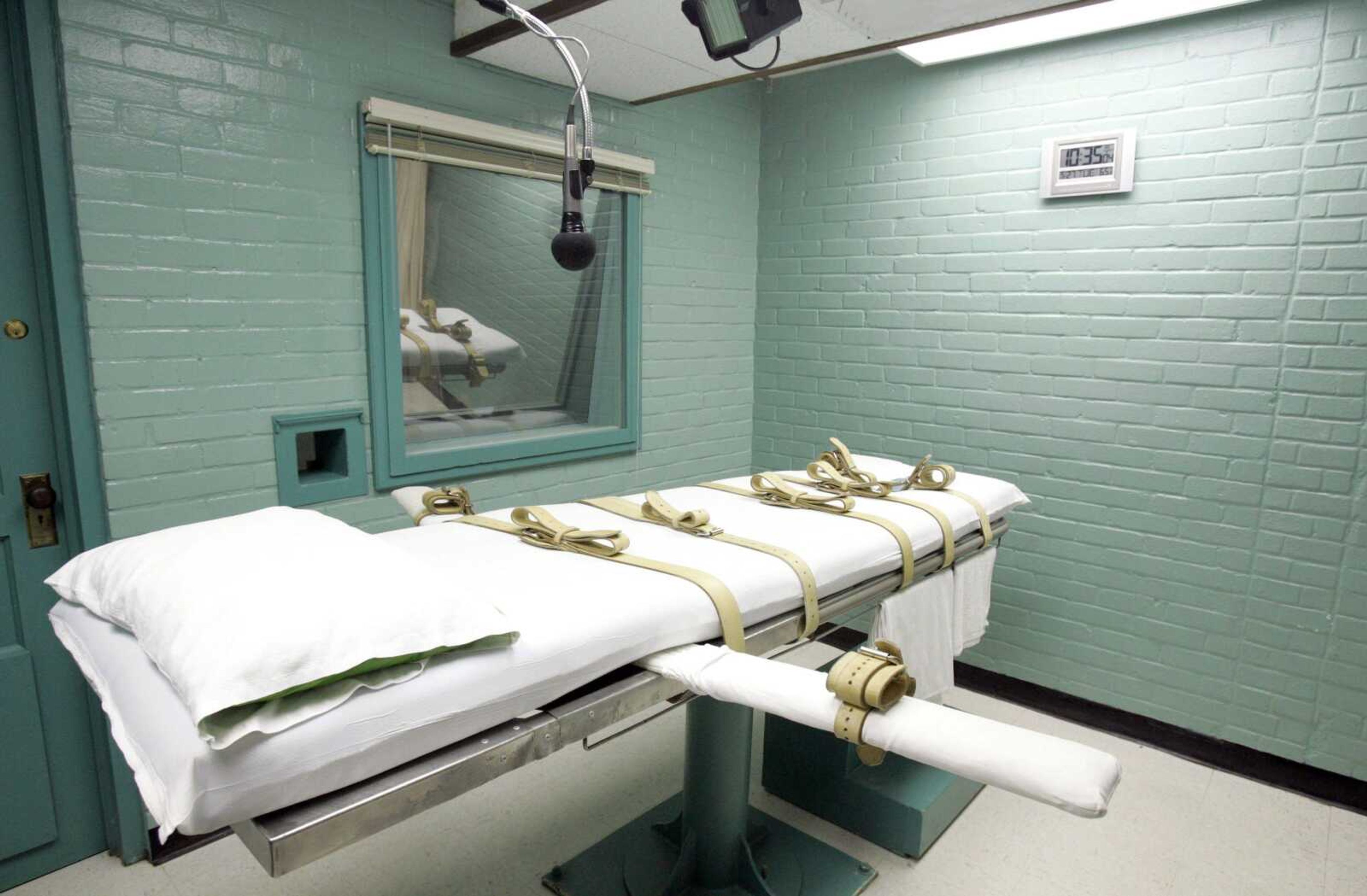 The gurney in the death chamber is seen May 27, 2008, in Huntsville, Texas. Anti-death penalty advocates believe Texas and other states are trumping up the possibility of violence to avoid having to disclose their name of suppliers, ensuring they can keep buying the drugs they need to put condemned inmates to death. (Pat Sullivan ~ Associated Press file)