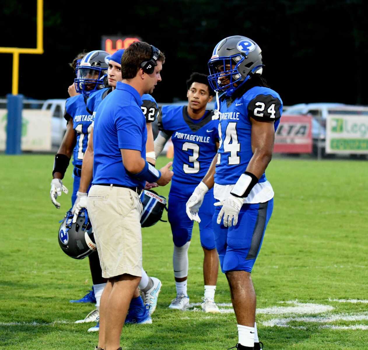 Hampton aims to build winning tradition from the ground up at Doniphan