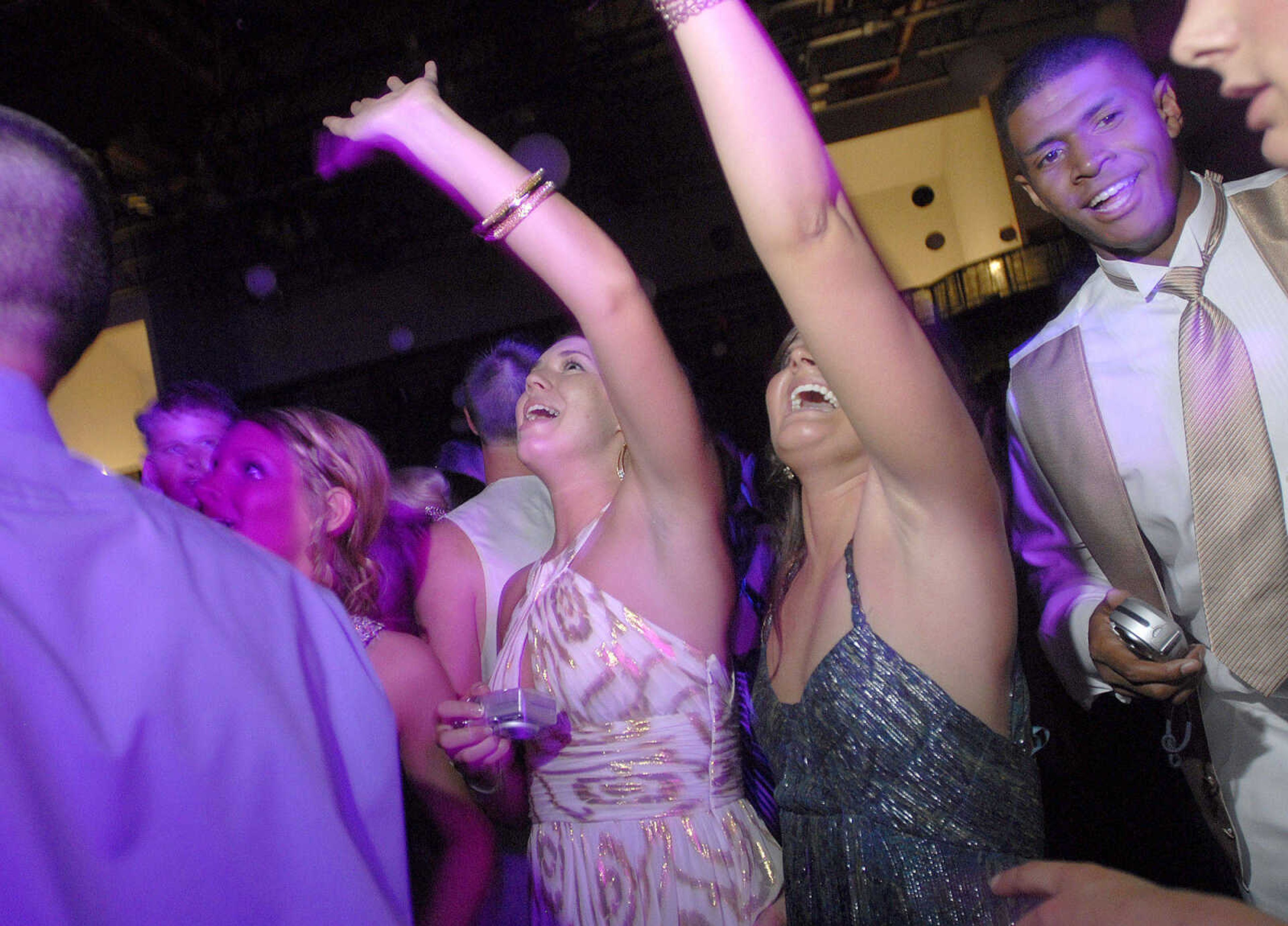 LAURA SIMON~lsimon@semissourian.com
Jackson High School Prom Saturday, May 8, 2010.