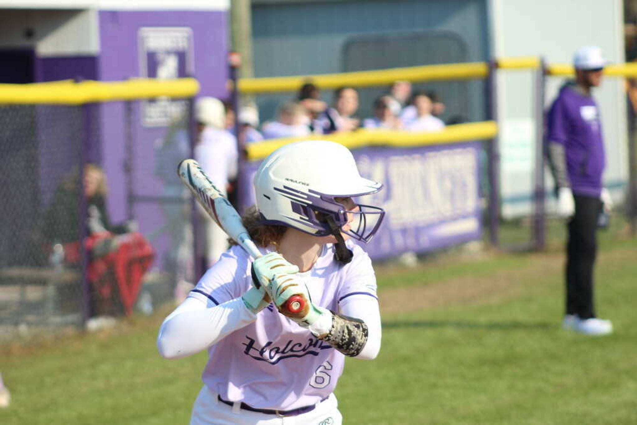 Holcomb Lady Hornet Kaetlyn Danley at bat.