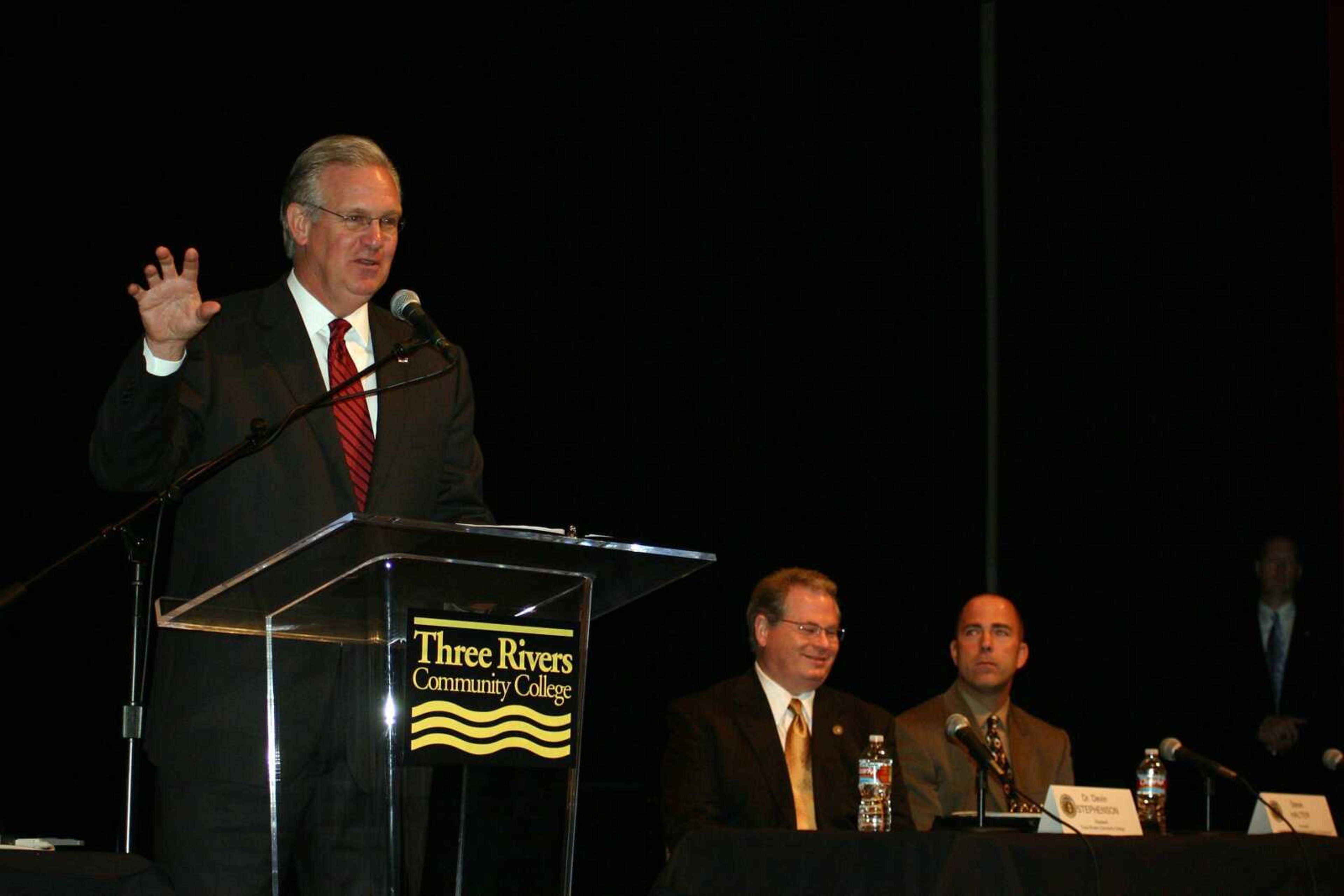 Nixon speaks on resource plan at Three Rivers