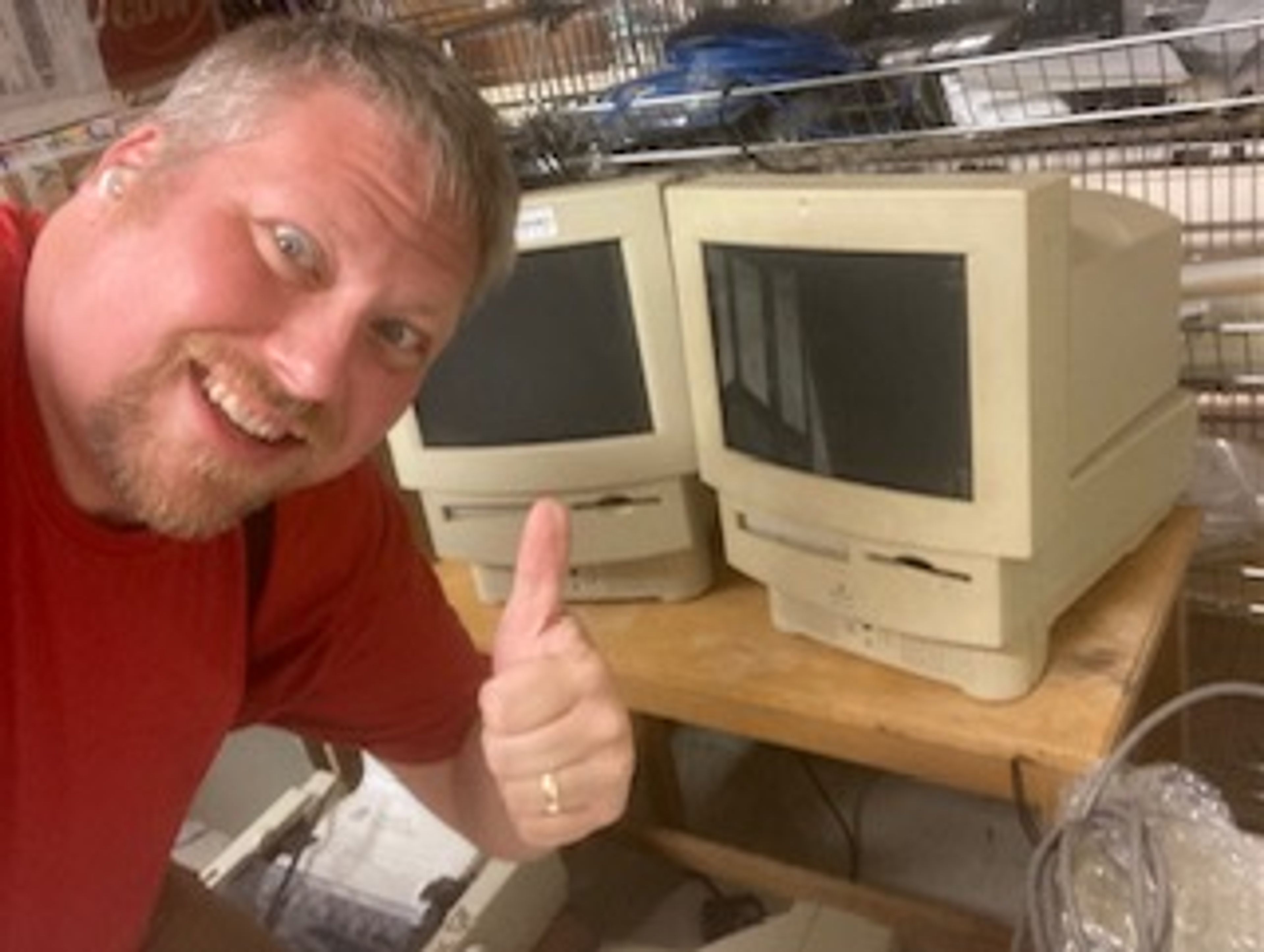 Ron McAdams collects Apple Macintosh computers and enjoys making YouTube videos about his passion for other computer enthusiasts. 
