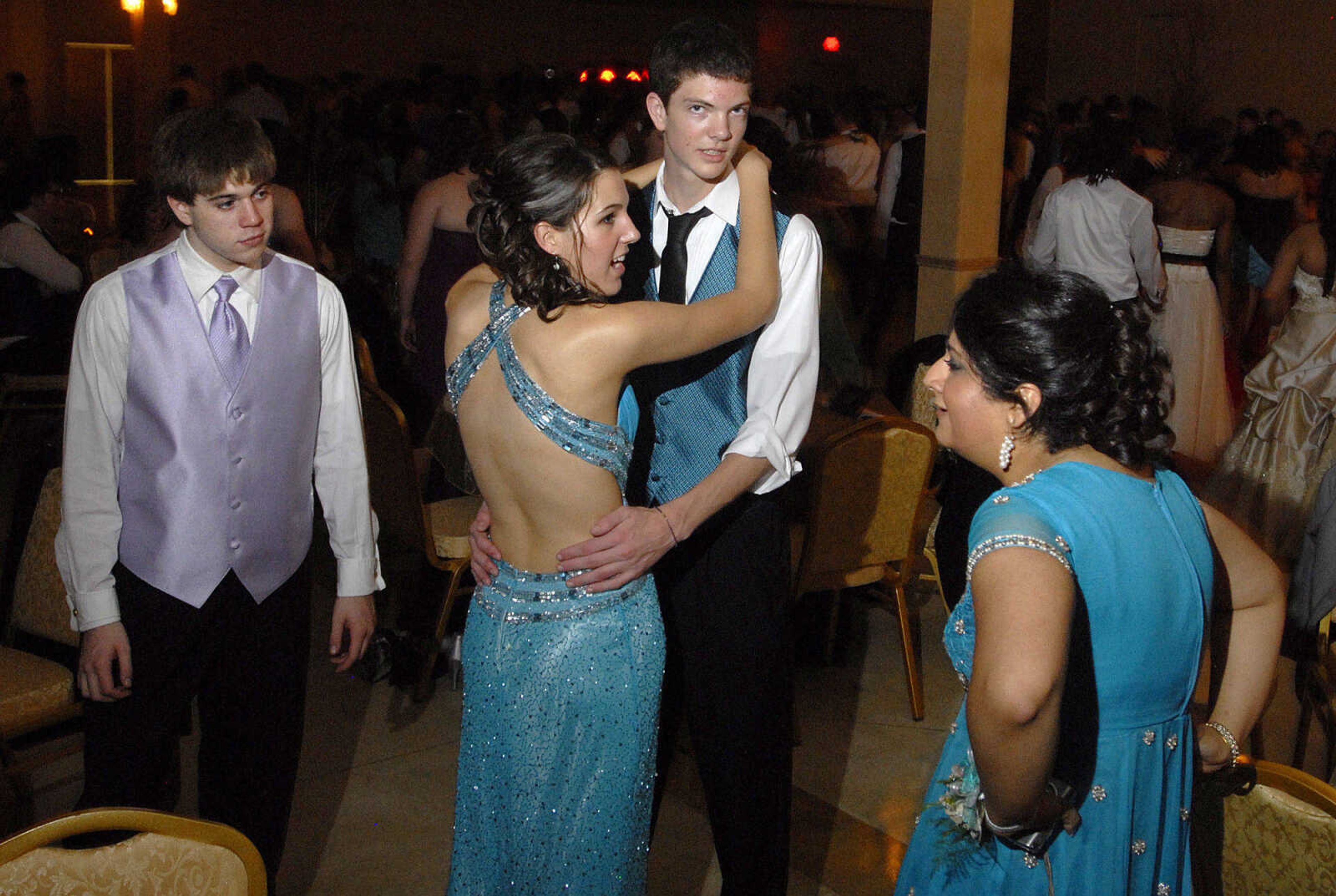 LAURA SIMON~lsimon@semissourian.com
Cape Central High School "Arabian Nights" Prom May 1, 2010.