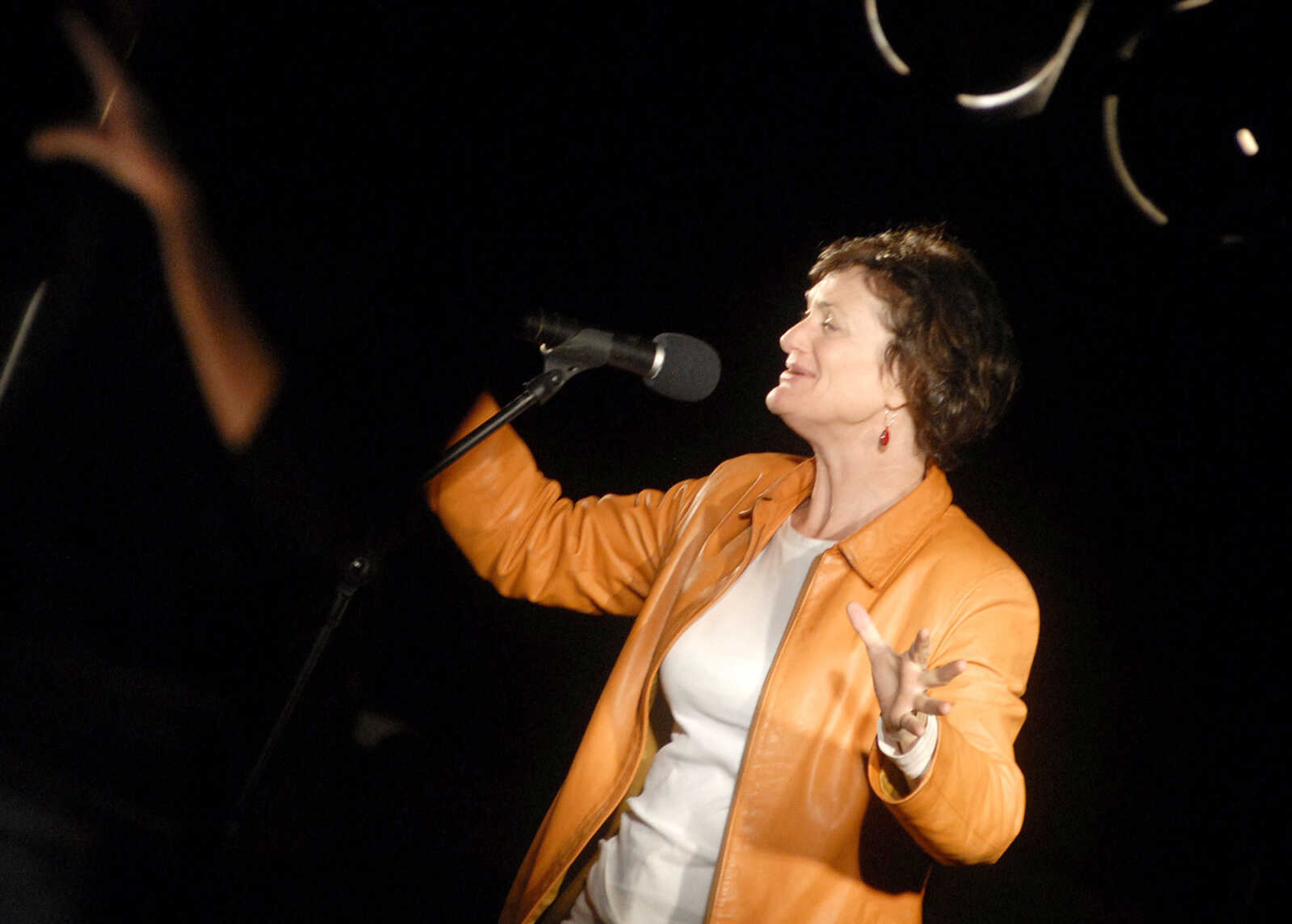 LAURA SIMON ~ lsimon@semissourian.com
Regina Carpenter tells bone chilling stories to the crowd Friday, October 14, 2011 during an evening of Ghost Storytelling at the east lawn of the River Campus of Southeast Missouri State University in Cape Girardeau.