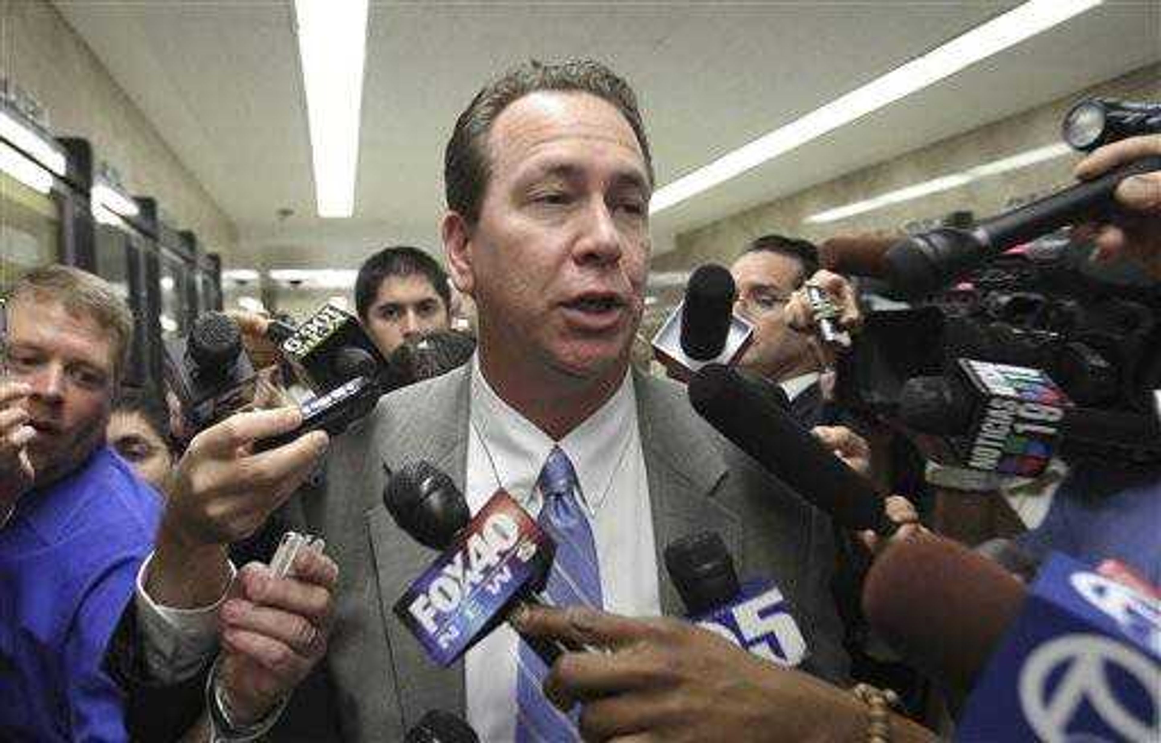 State Senate Minority Leader Dennis Hollingsworth, R-Temecula, talks with reporters as he goes to the Governor's office in Sacramento, Calif., July 20.  Gov. Arnold Schwarzenegger met with Legislative leaders to try to reach a compromise on finding a solution to close the $26.3 billion state budget deficit. (AP Photo/Rich Pedroncelli)