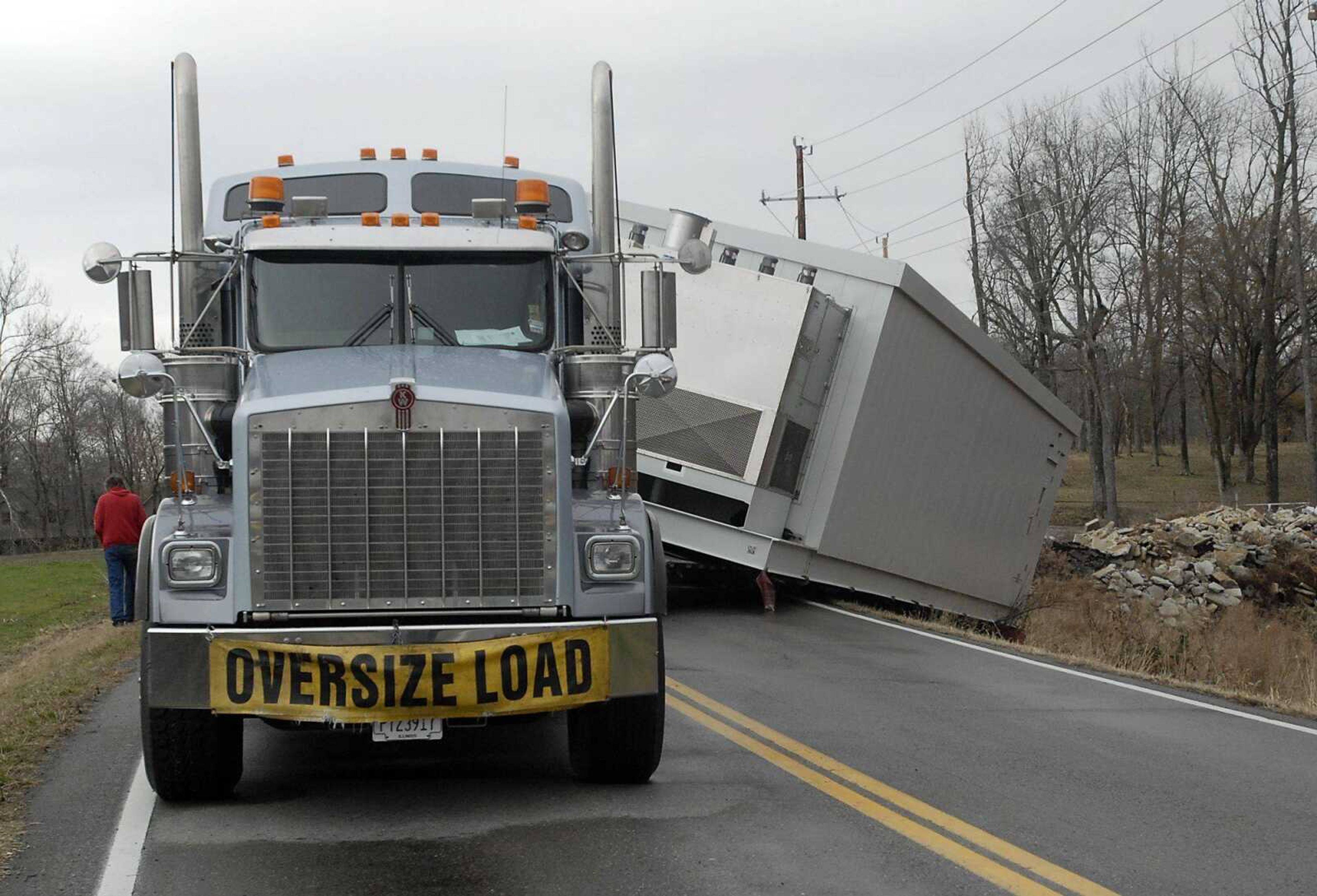 Highway 25 between Highway 74 at Dutchtown and Route K at Gordonville was closed Friday morning due to an accident, the Missouri Department of Transportation reported. The back end of a tractor-trailer slid off the road just north of the intersection of highways 25 and 74.<br>BOB MILLER<br>bmiller@semissourian.com