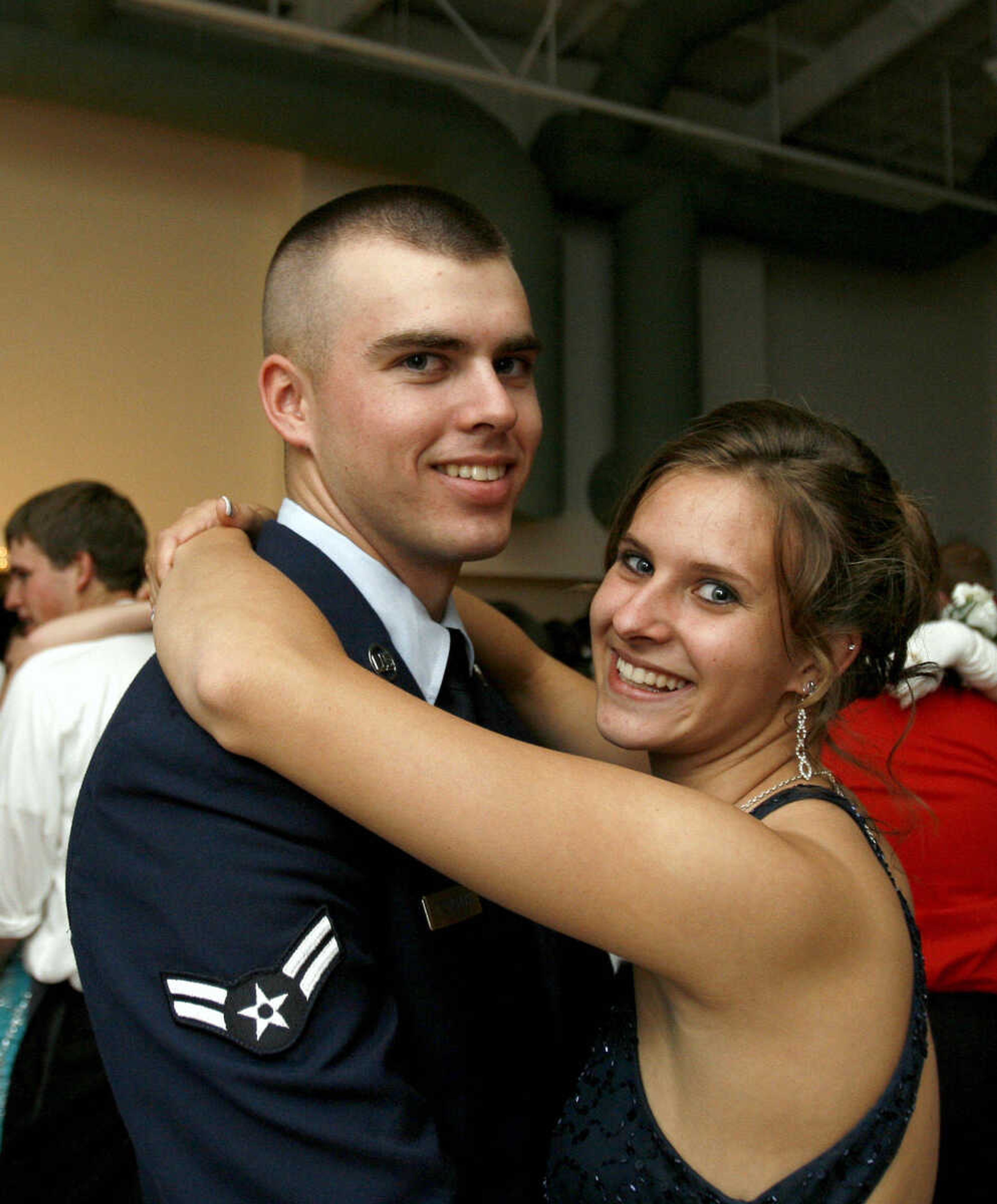 ELIZABETH DODD ~ edodd@semissourian.com
Photos from the 2009 Jackson High School Prom May 9 at the Osage Center.