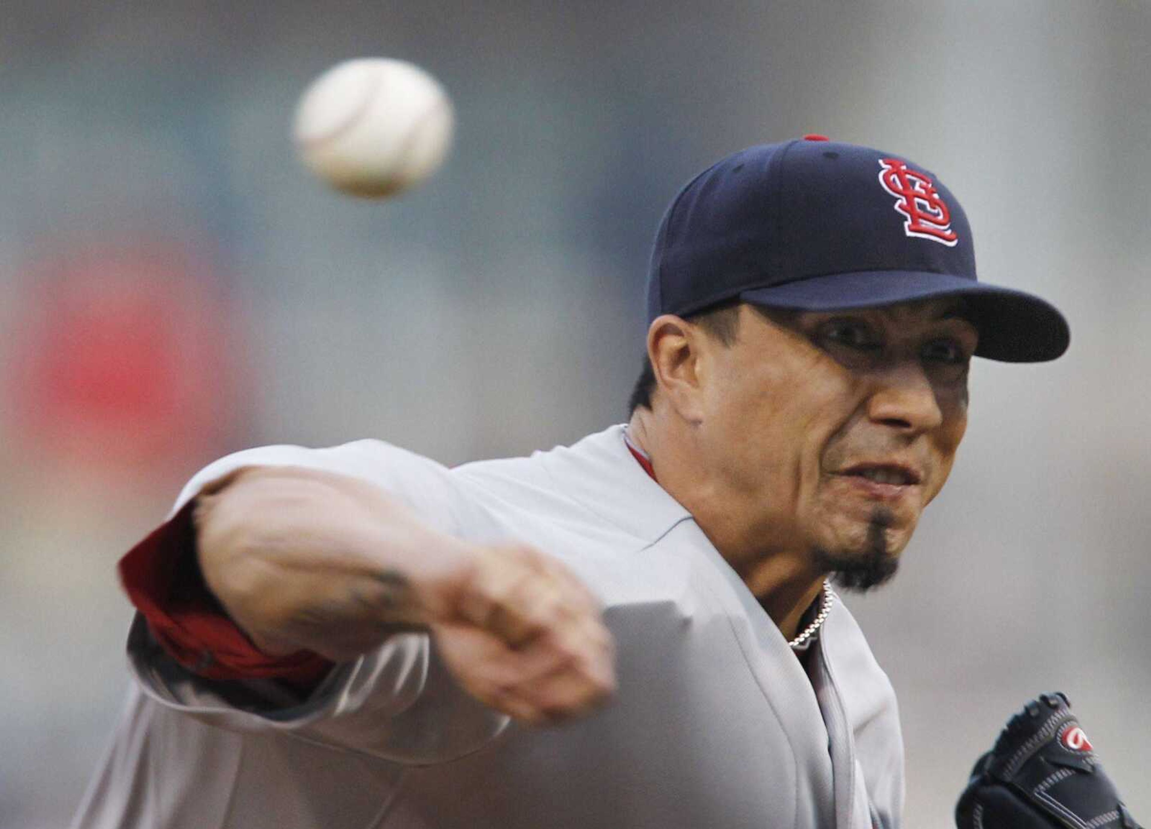 Cardinals starting pitcher Kyle Lohse delivers during the first inning Wednesday in Pittsburgh. (KEITH SRAKOCIC ~ Associated Press)