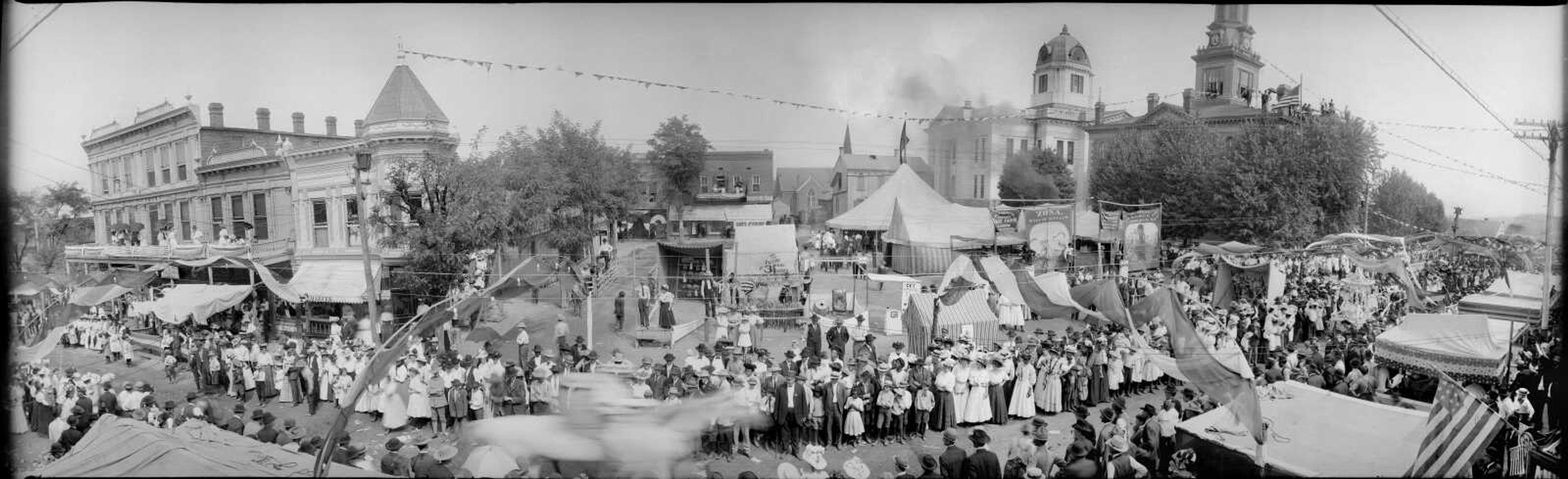 Photo courtesy of Jackson Heritage Association
A panoramic shot from the first Homecomers celebration showing both courthouses.