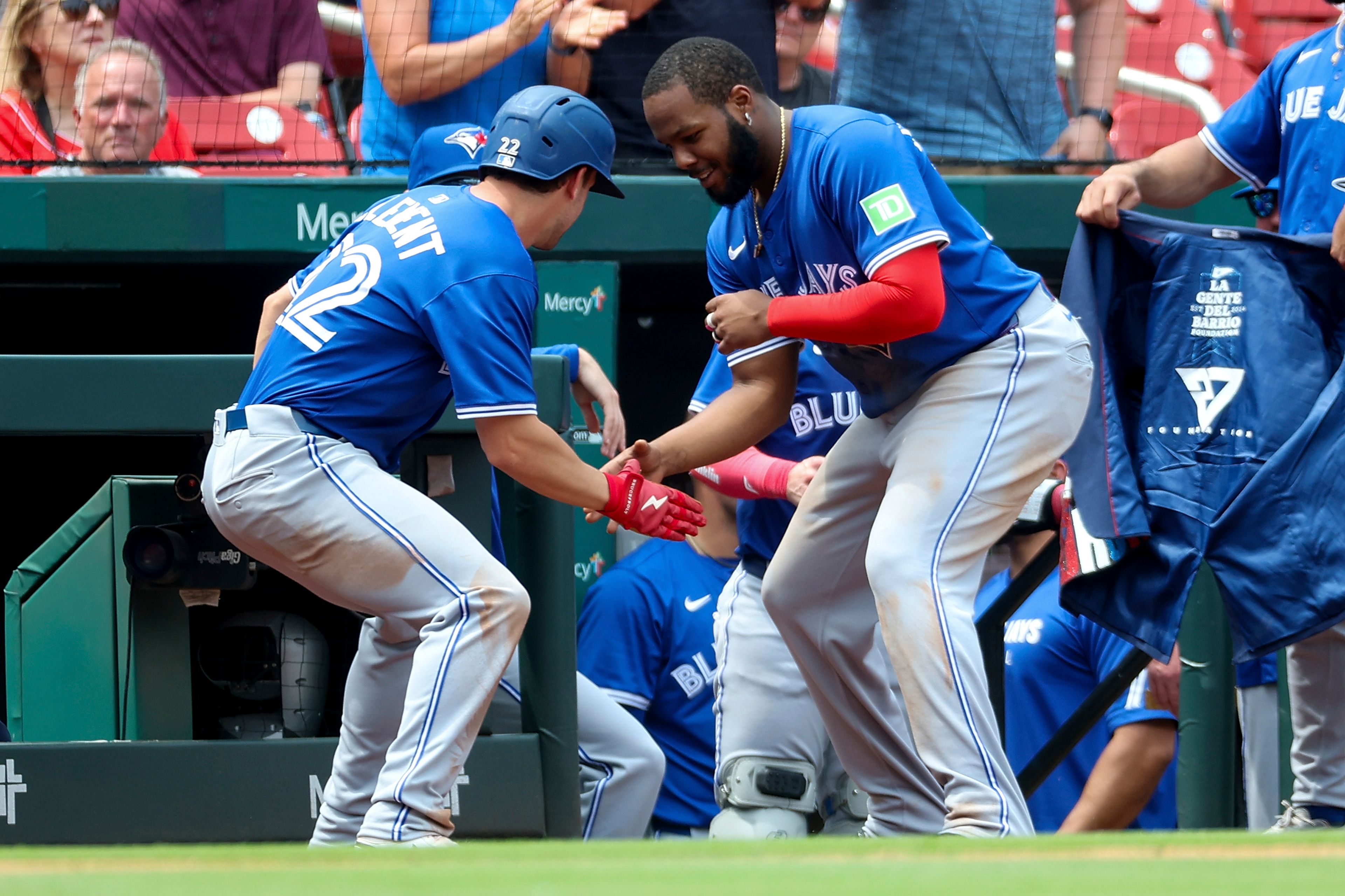 Clement homers, Blue Jays beat Cardinals 5-2 for 3-game sweep