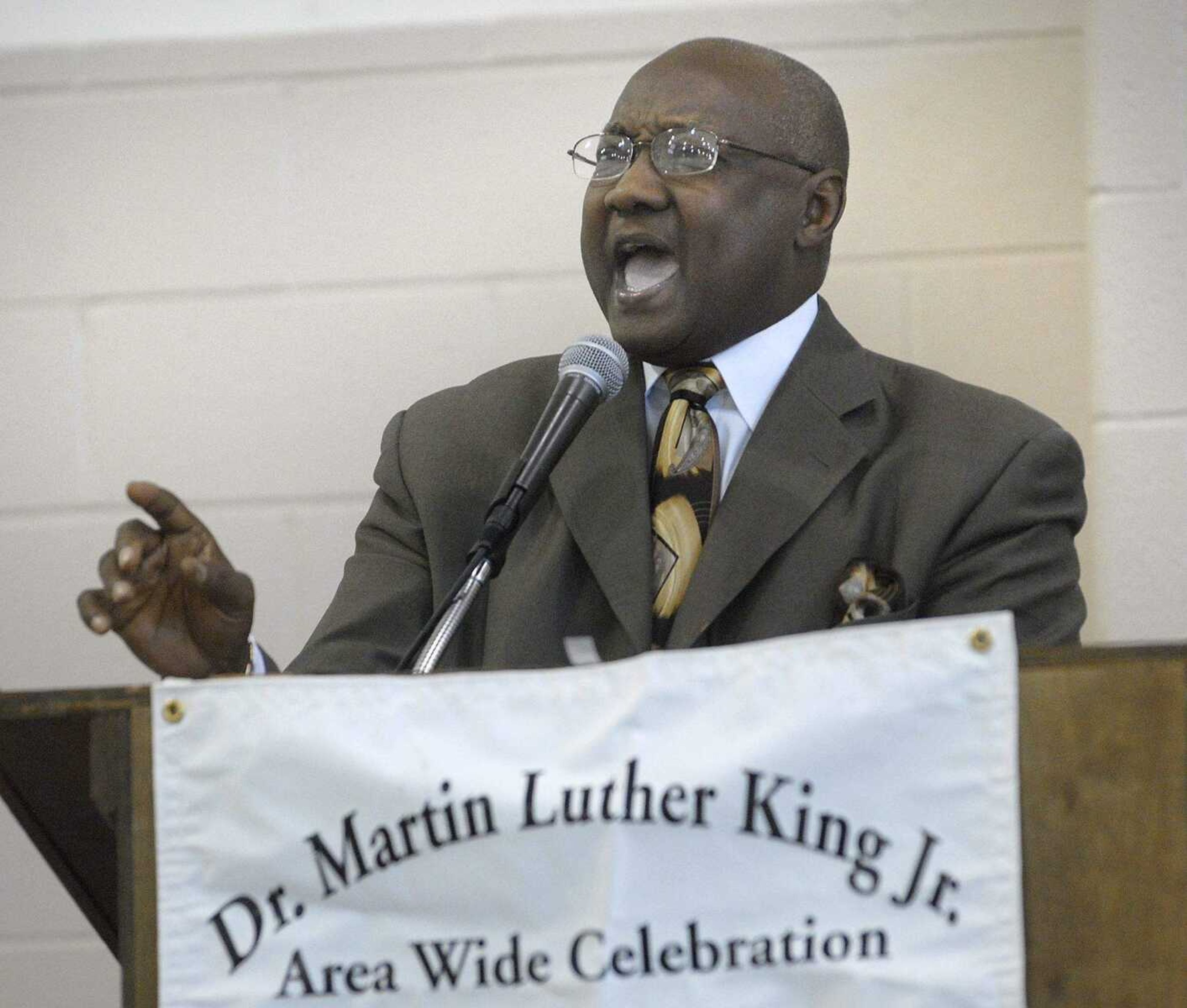 FRED LYNCH ~ flynch@semissourian.com
The Rev. James E. Jackson, pastor of Shiloh Missionary Baptist Church in Murphysboro, Ill., delivers the keynote speech during the Dr. Martin Luther King Jr. Humanitarian Luncheon Monday at the Osage Community Centre.