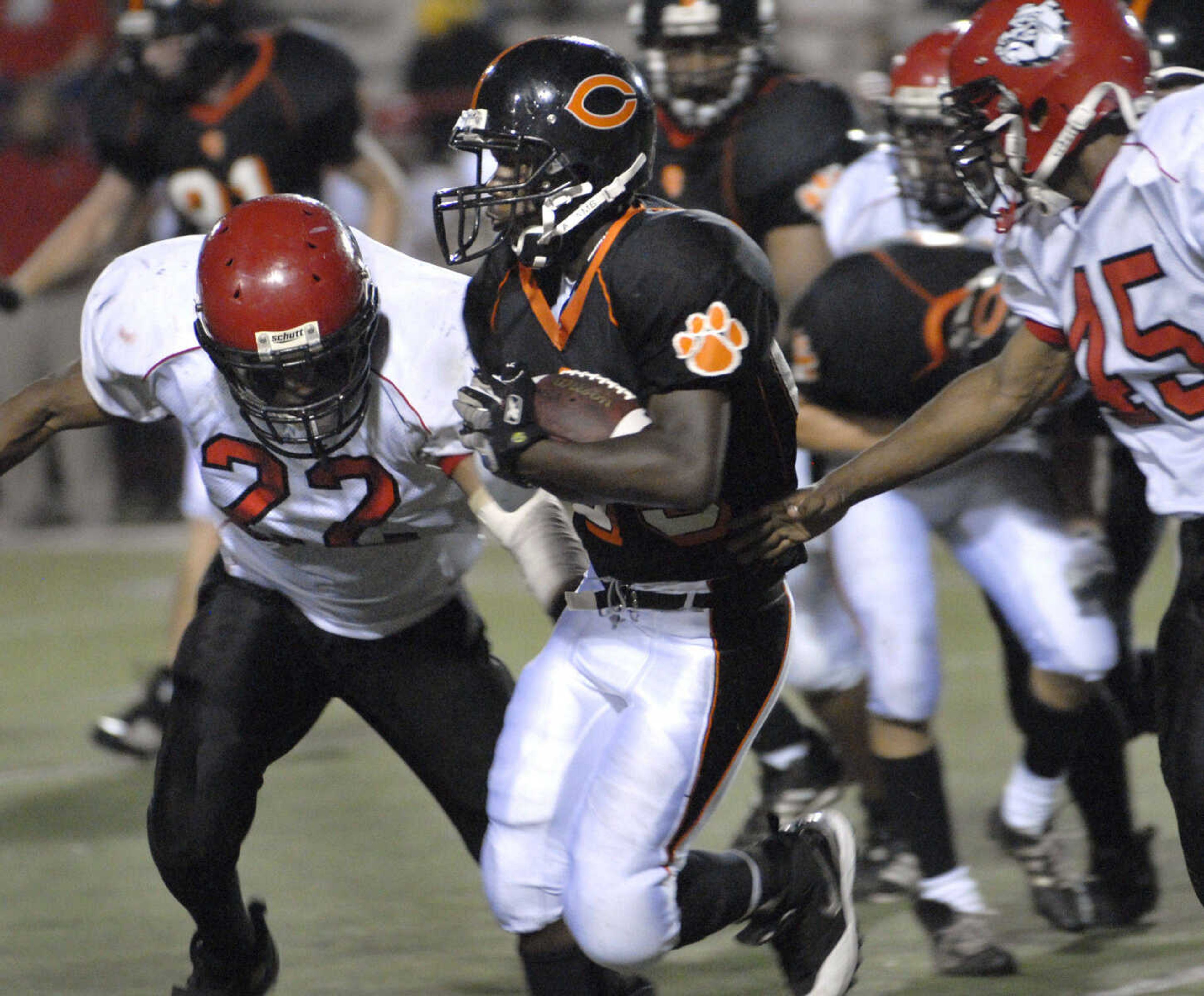 FRED LYNCH ~ flynch@semissourian.com
Central's Tae Jenkins carries against Sikeston during the second quarter Thursday at Houck Stadium.