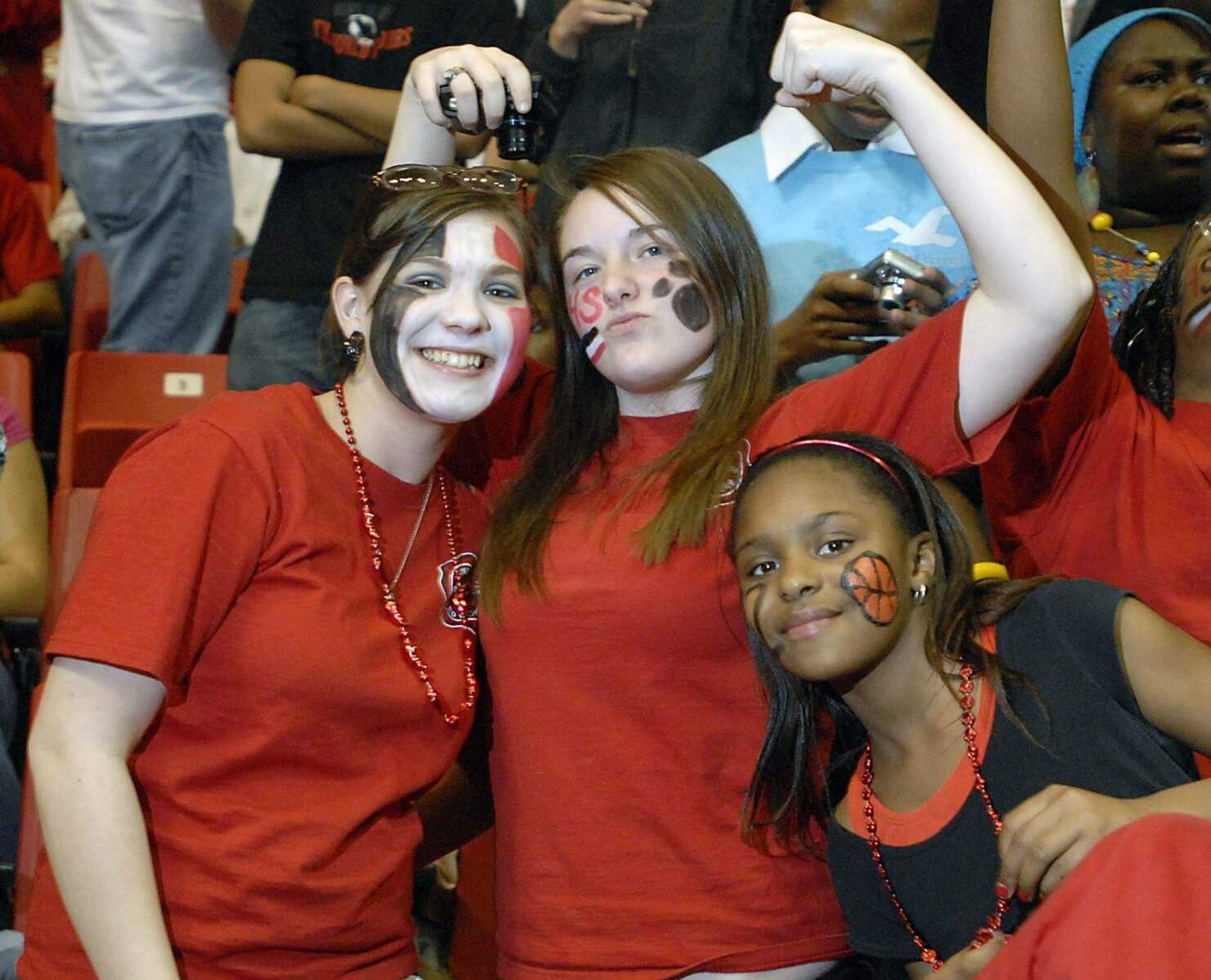 KIT DOYLE ~ kdoyle@semissourian.com
Fans at the Showdown at the Show Me Center.