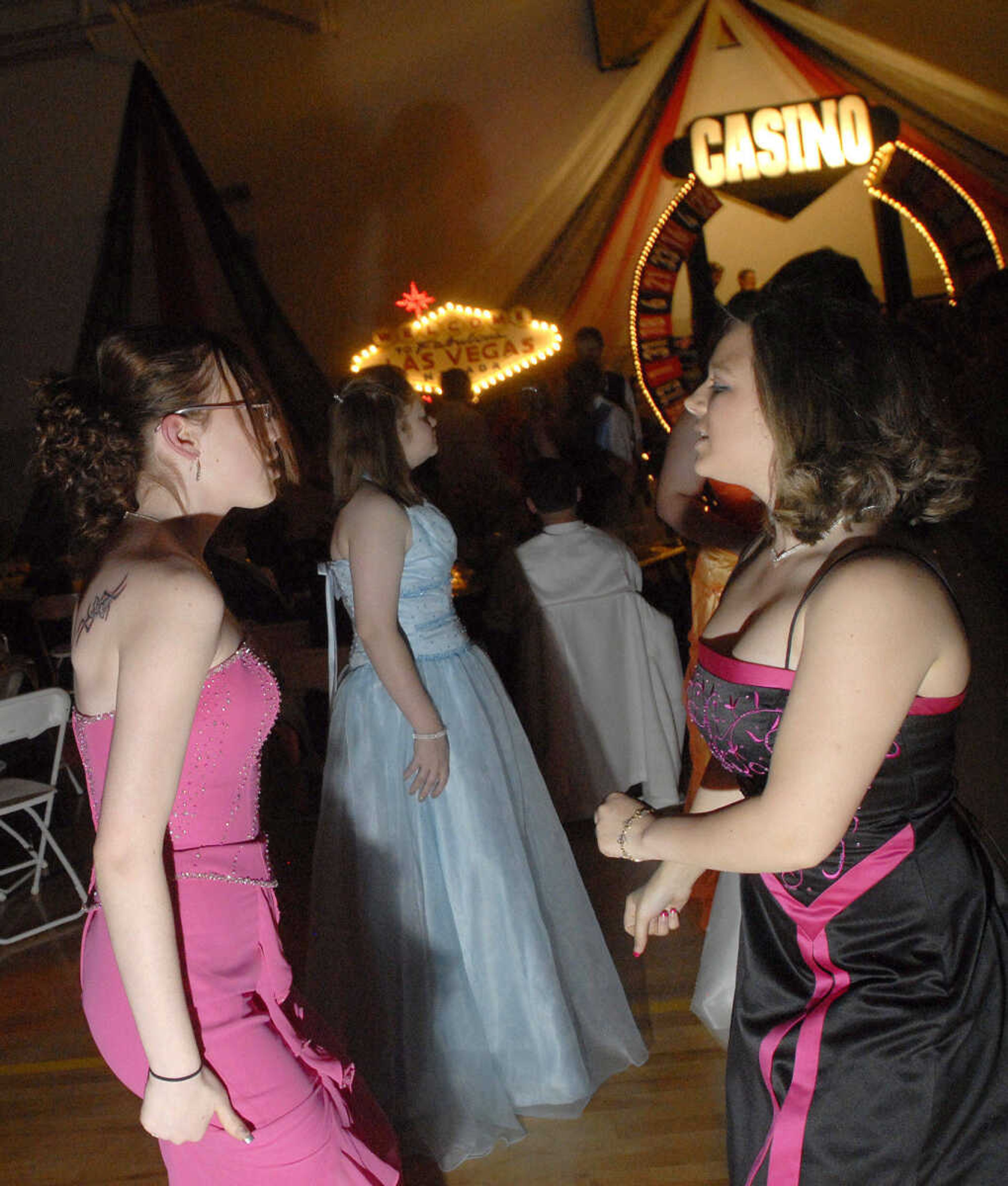 LAURA SIMON~lsimon@semissourian.com
Oran High School "Casino Night" prom Saturday, April 2, 2011 in Oran.