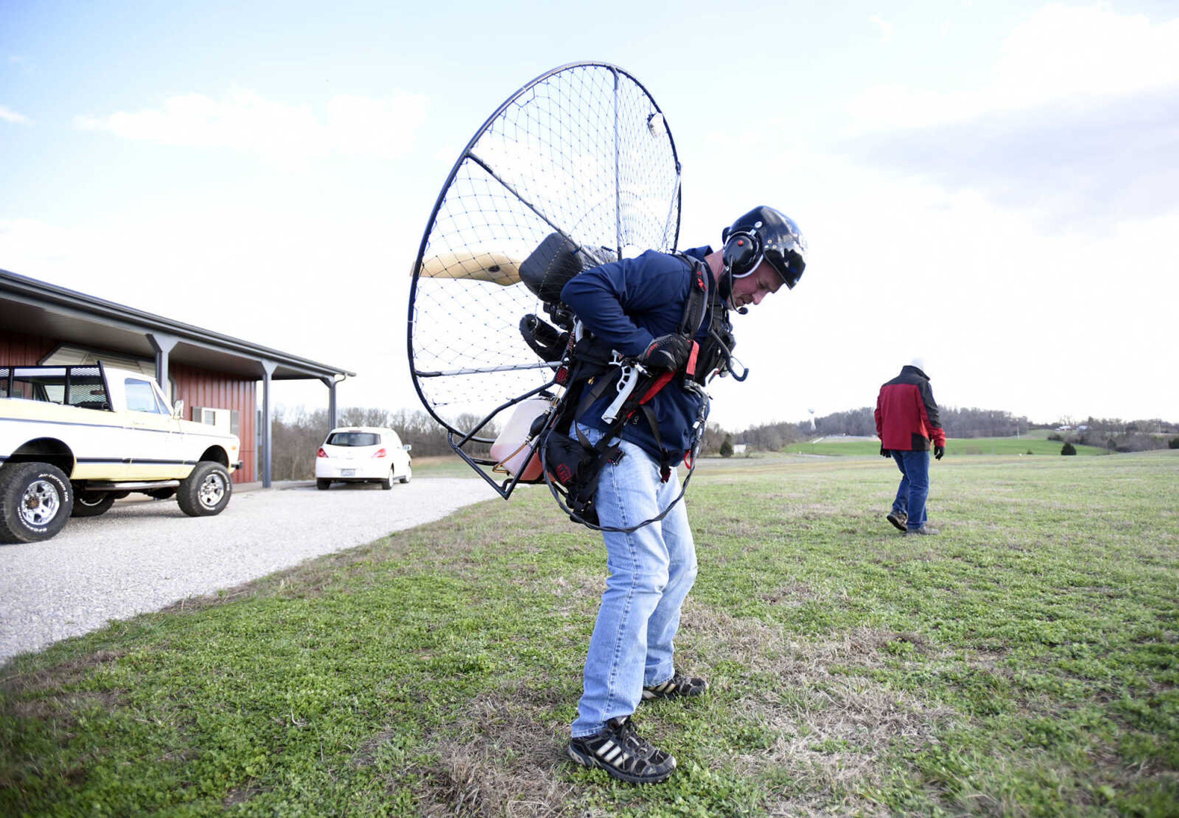 Dave Bogenpohl secures his fan pack on him on Thursday, March 2, 2017, at the Fruitland International Airport in Jackson.