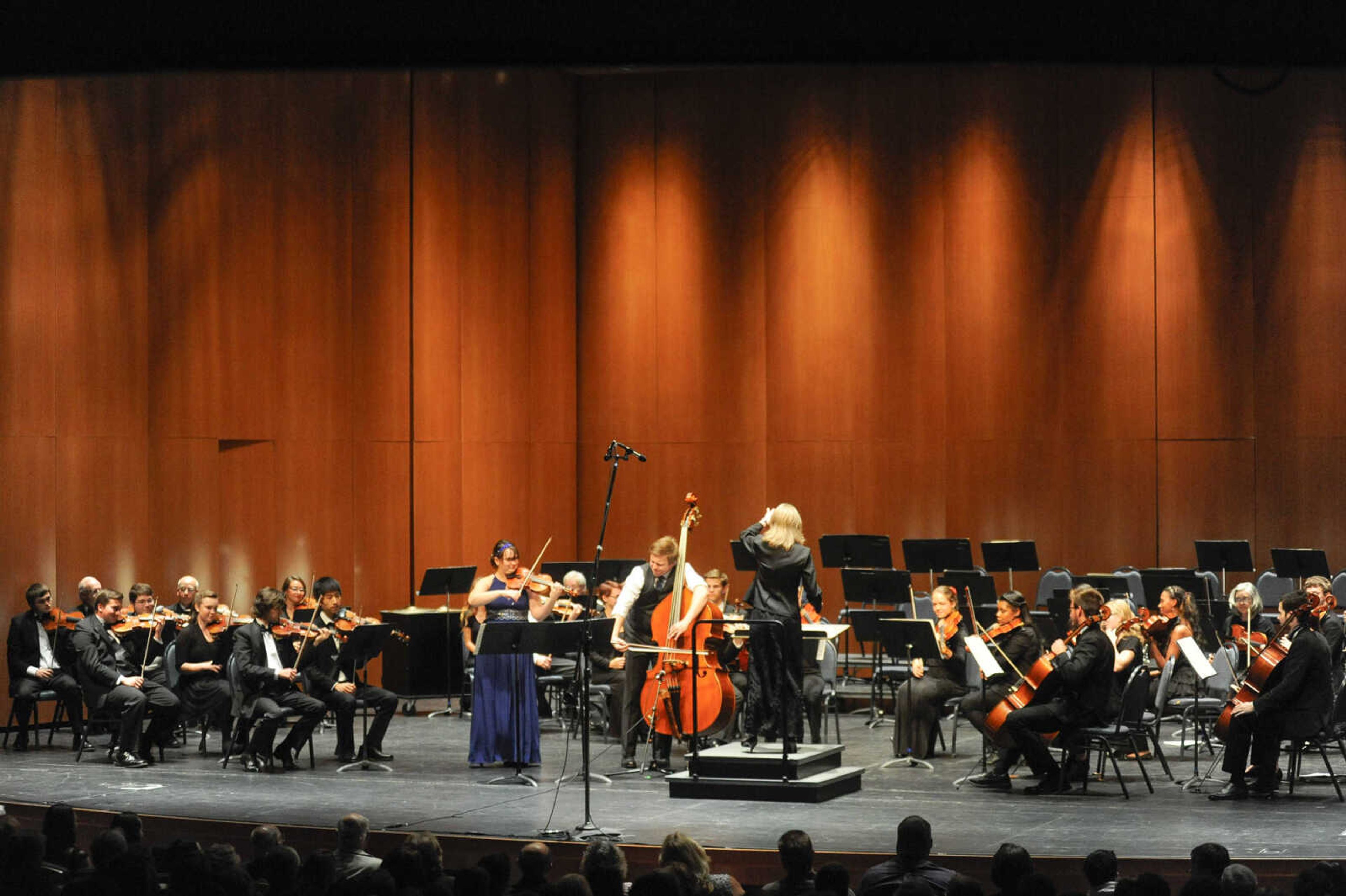 GLENN LANDBERG ~ glandberg@semissourian.com

Southeast Missouri Symphony Orchestra Gala Season Opener at the River Campus Tuesday, Oct. 13, 2015.