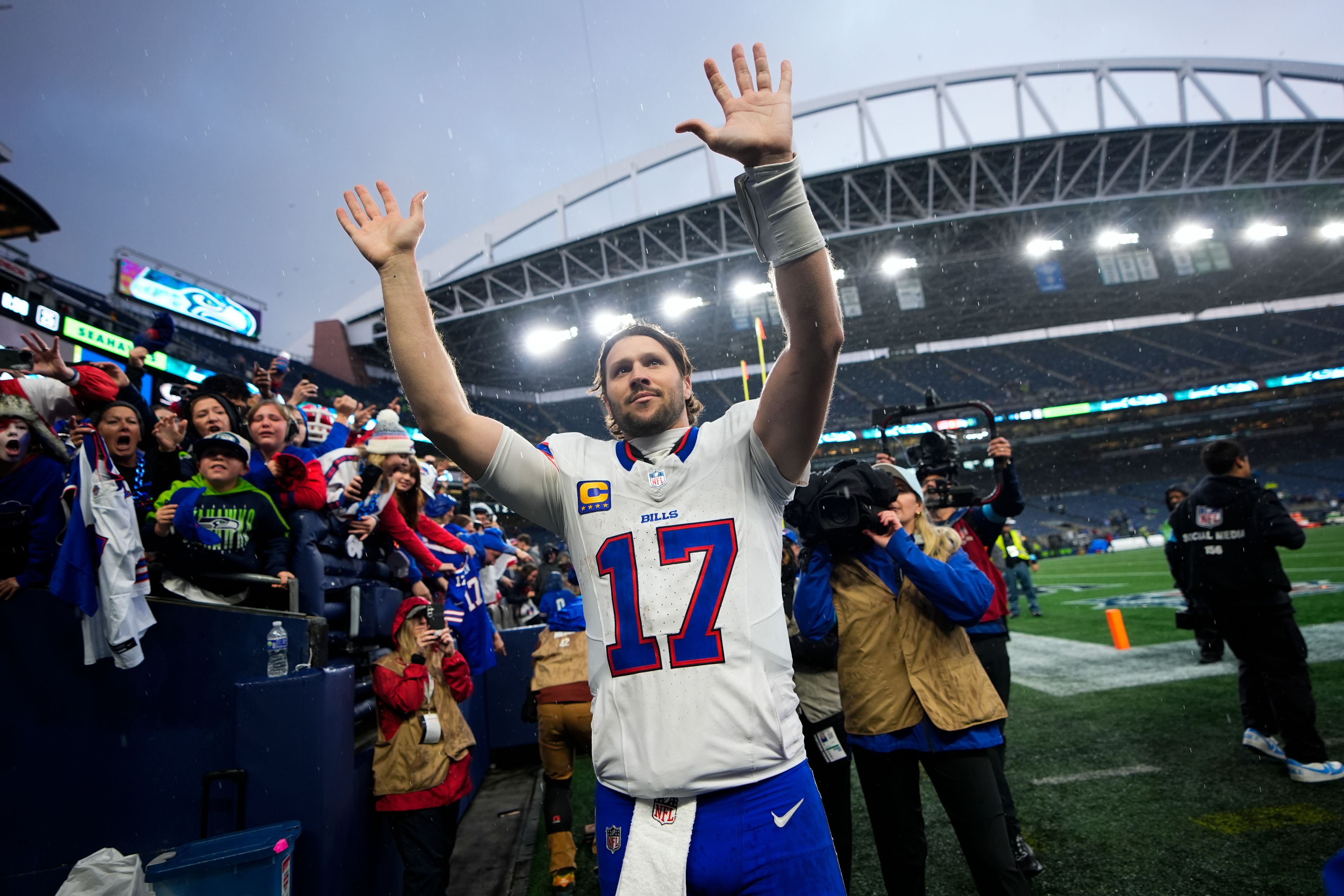 Buffalo Bills quarterback Josh Allen (17) waves to fans after an NFL football game against the Seattle Seahawks, Sunday, Oct. 27, 2024, in Seattle. The Bills won 31-10. (AP Photo/Lindsey Wasson)