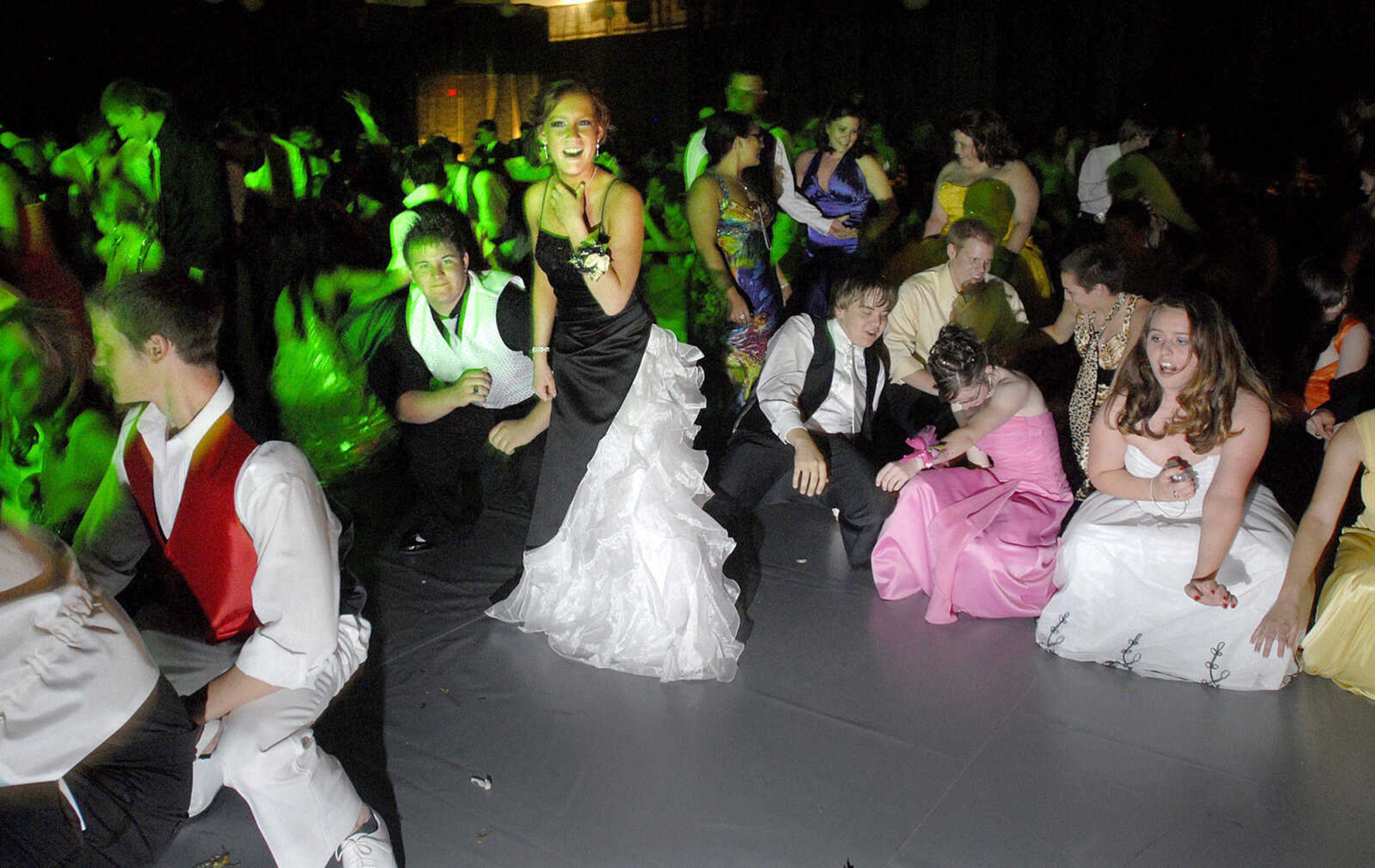 LAURA SIMON~lsimon@semissourian.com
Jackson High School Prom Saturday, May 8, 2010.